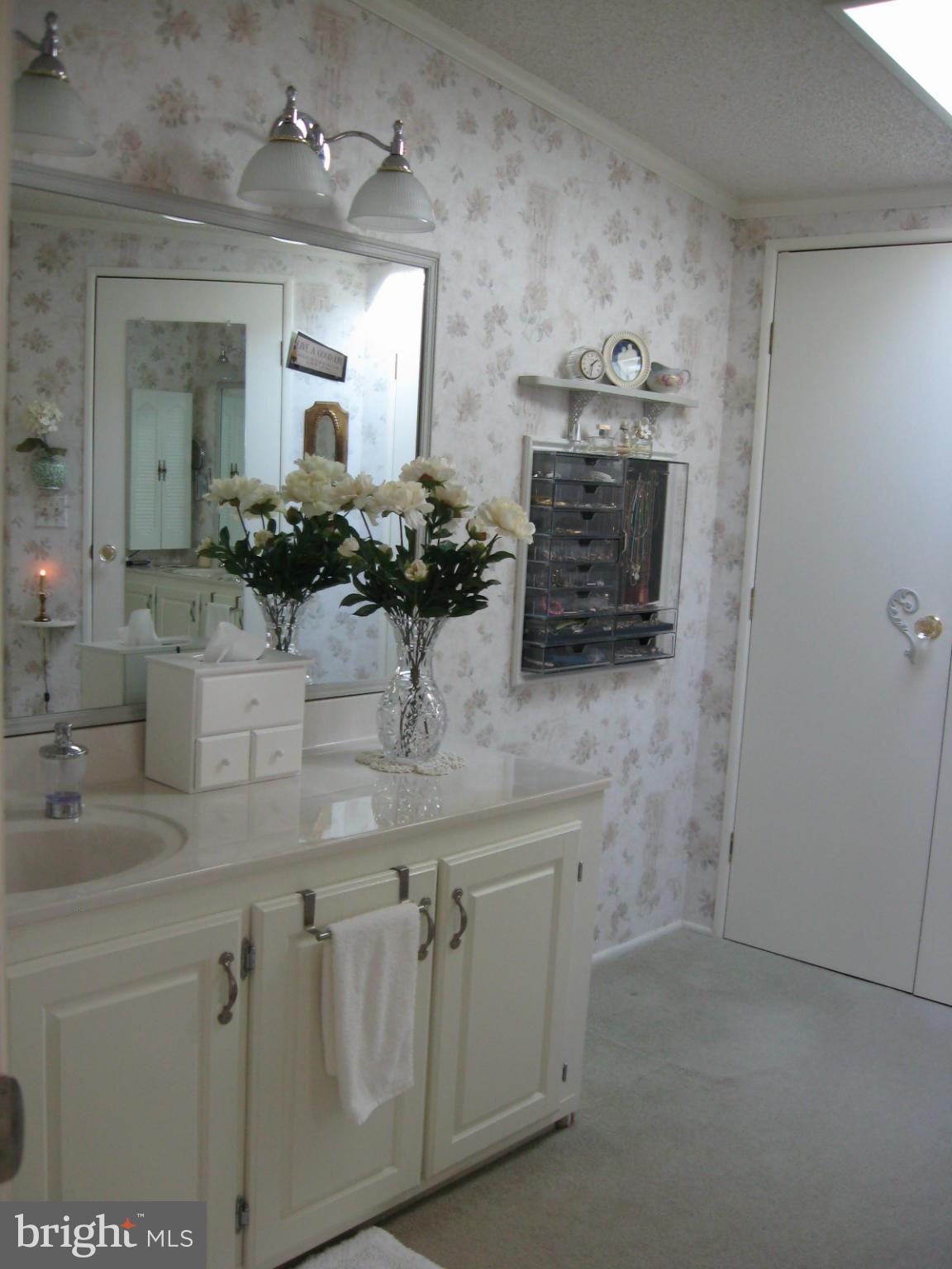 HILLANDALE HOMES - Residential