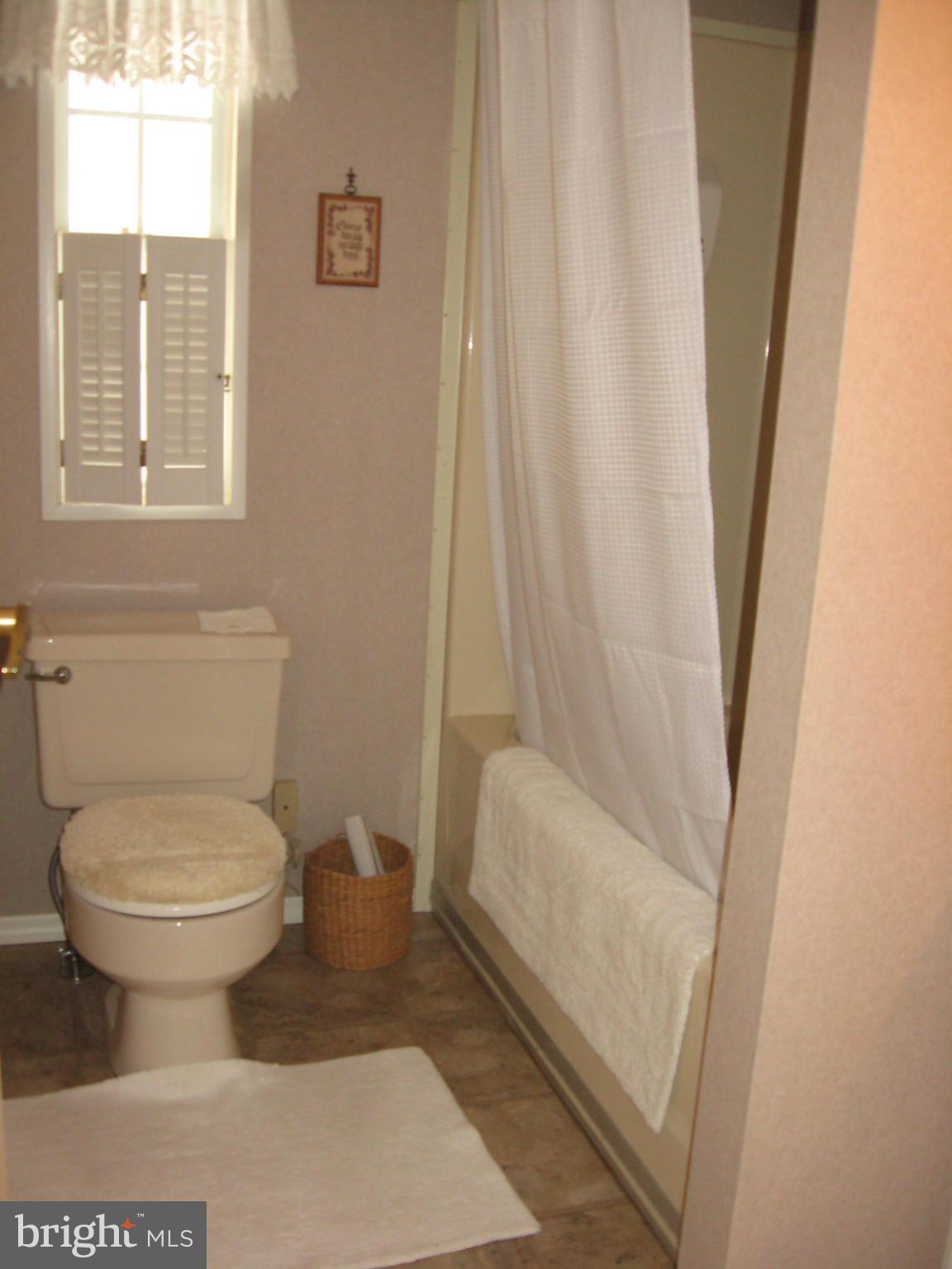 HILLANDALE HOMES - Residential