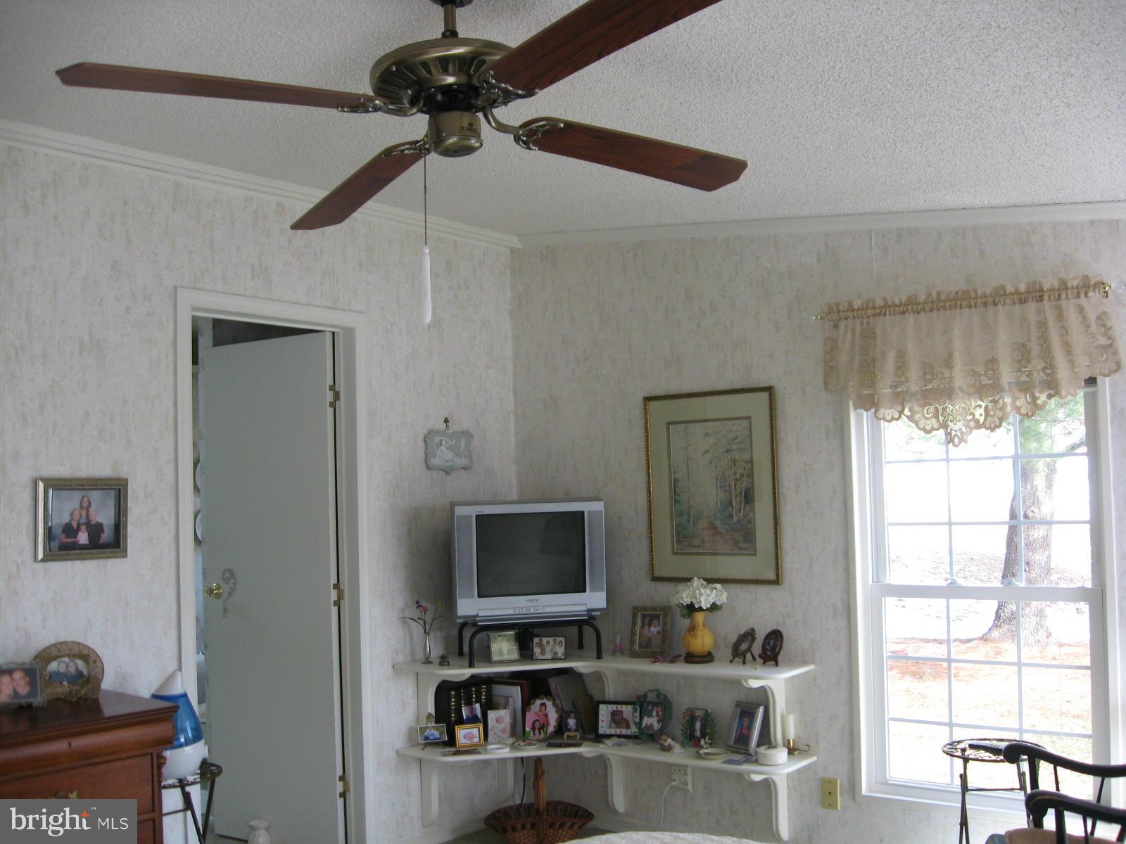 HILLANDALE HOMES - Residential