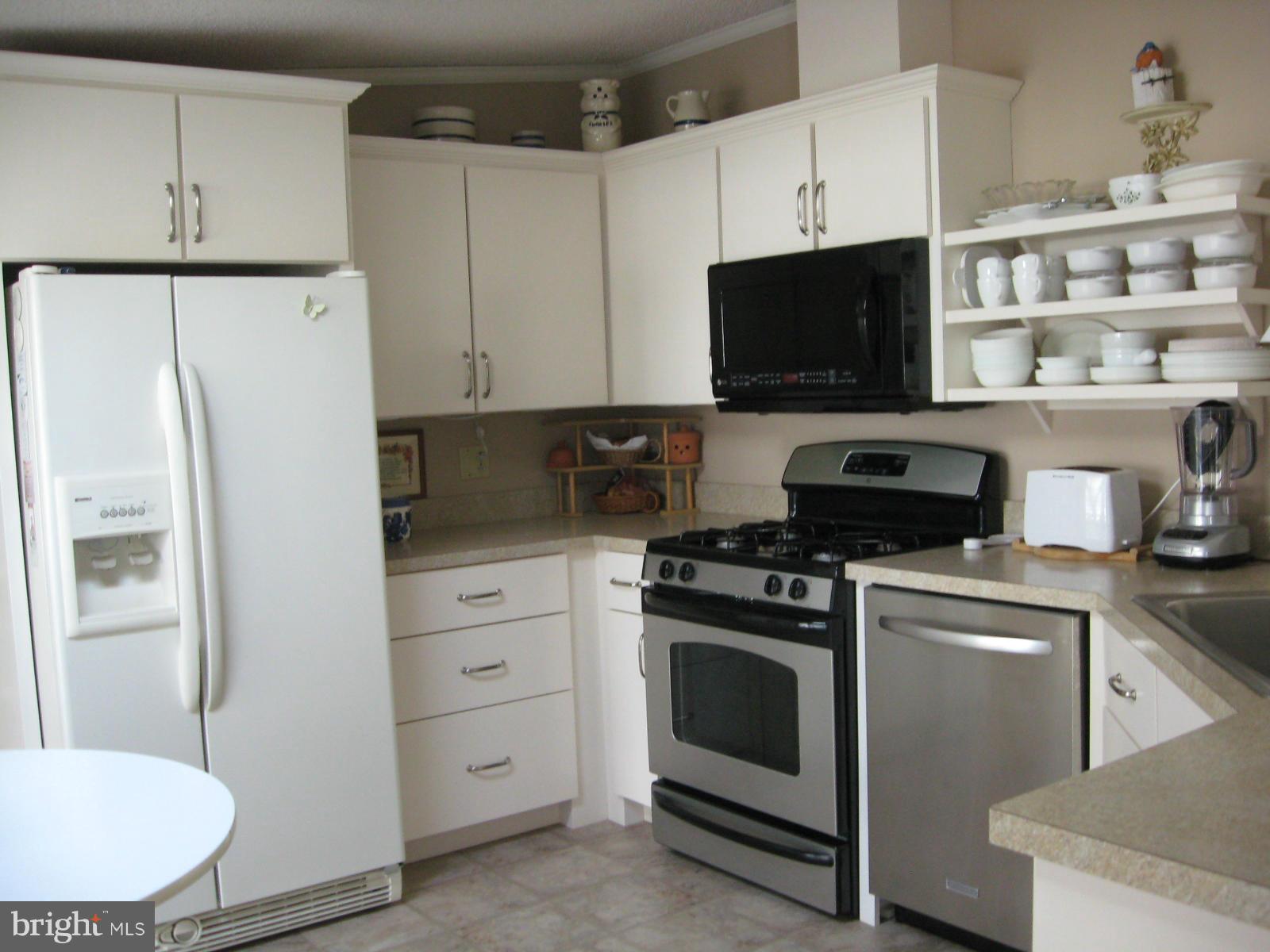 HILLANDALE HOMES - Residential