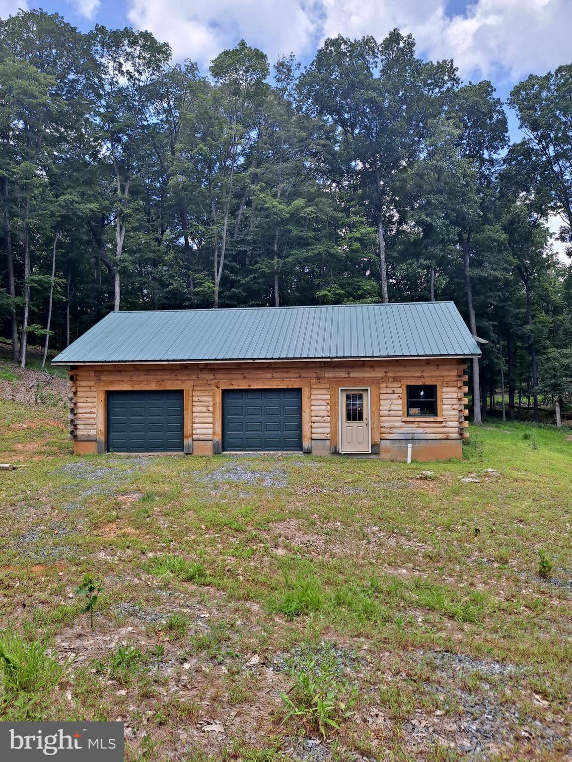 1079 LITTLE MOUNTAIN