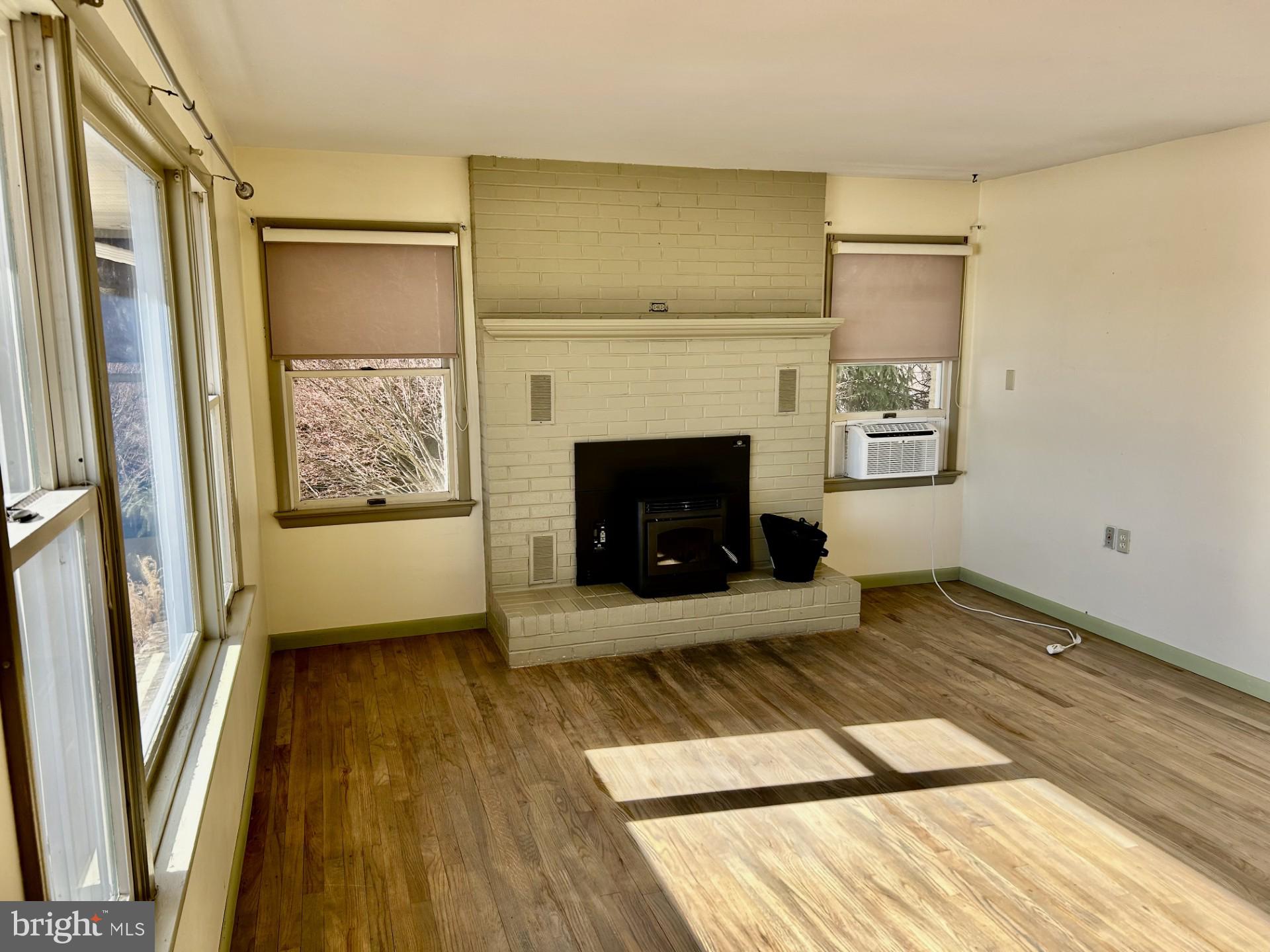 LOYSVILLE AREA - Residential