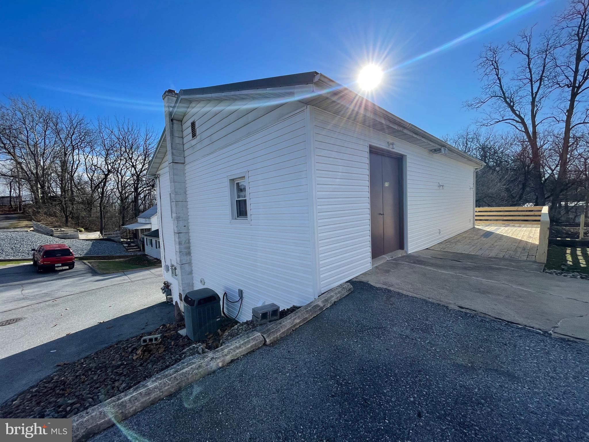 210 N CENTRE AVENUE APARTMENT A