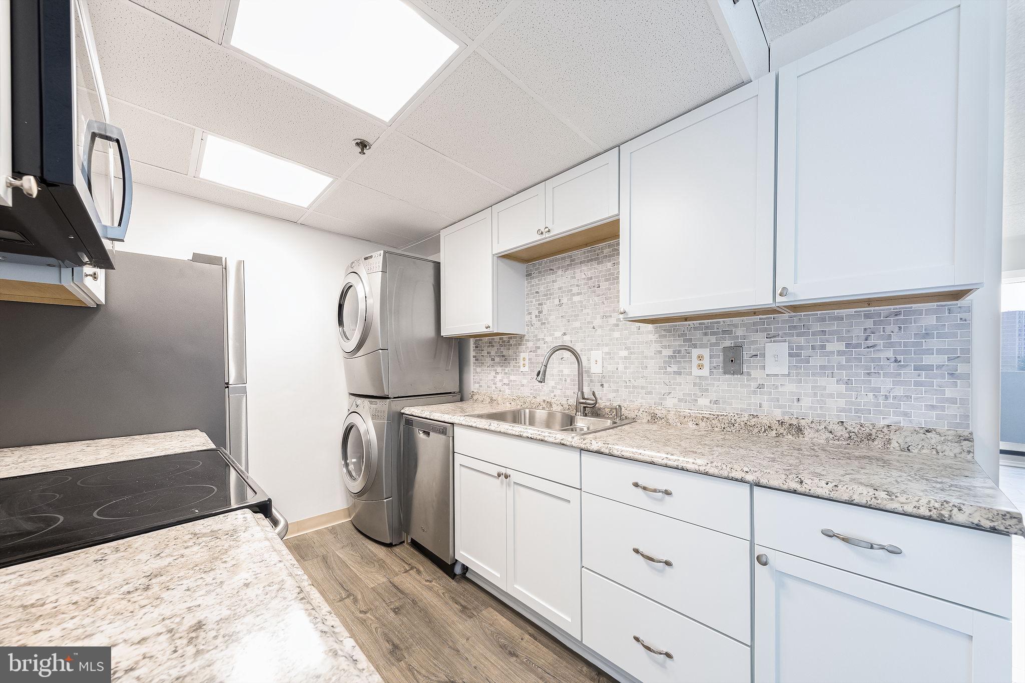 HIGHPOINTE - Residential