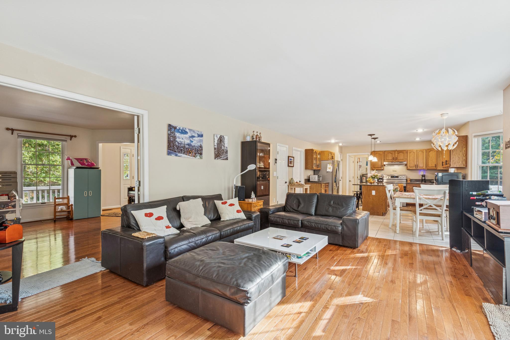 MALLARD POND - Residential