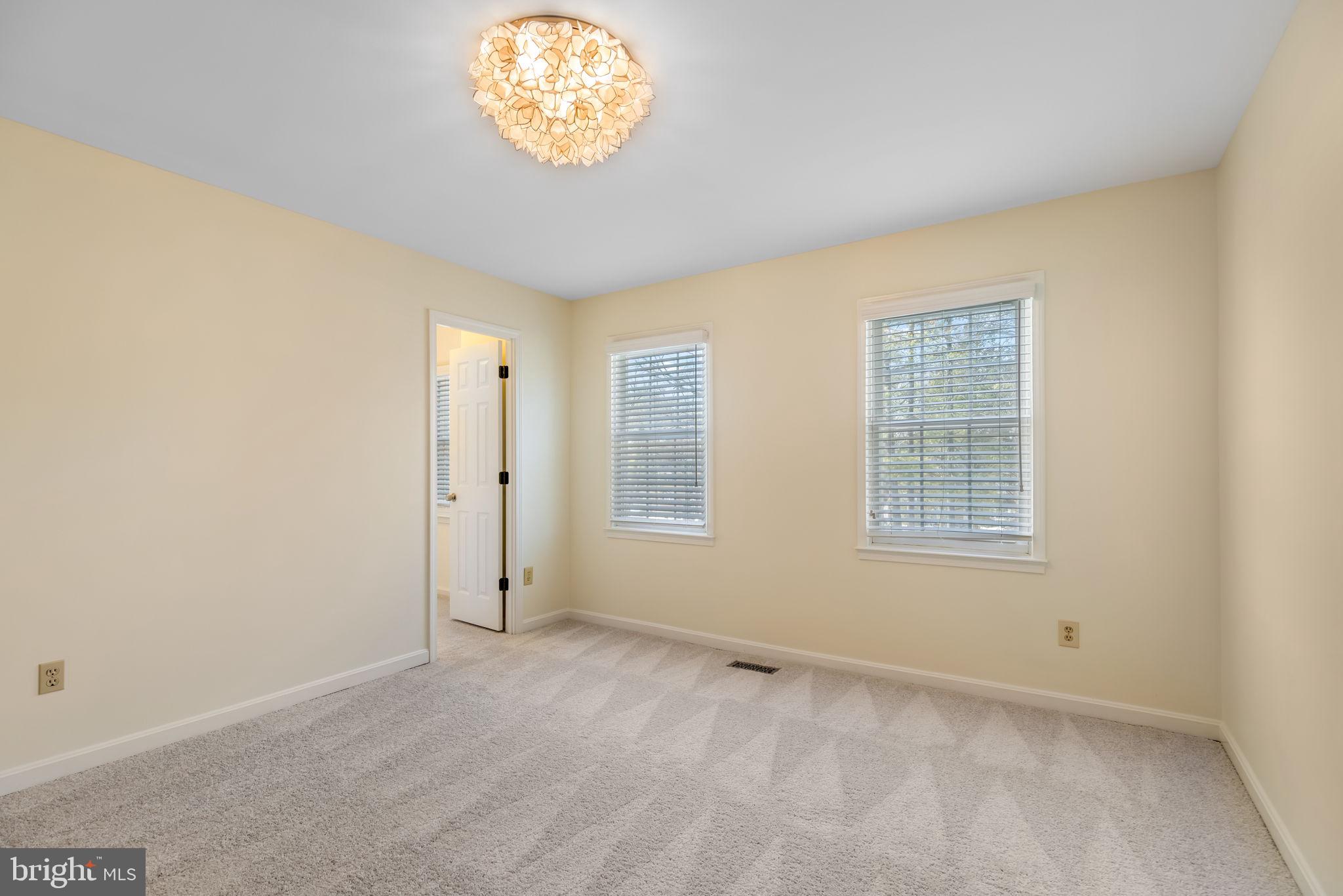 NEWINGTON STATION - Residential