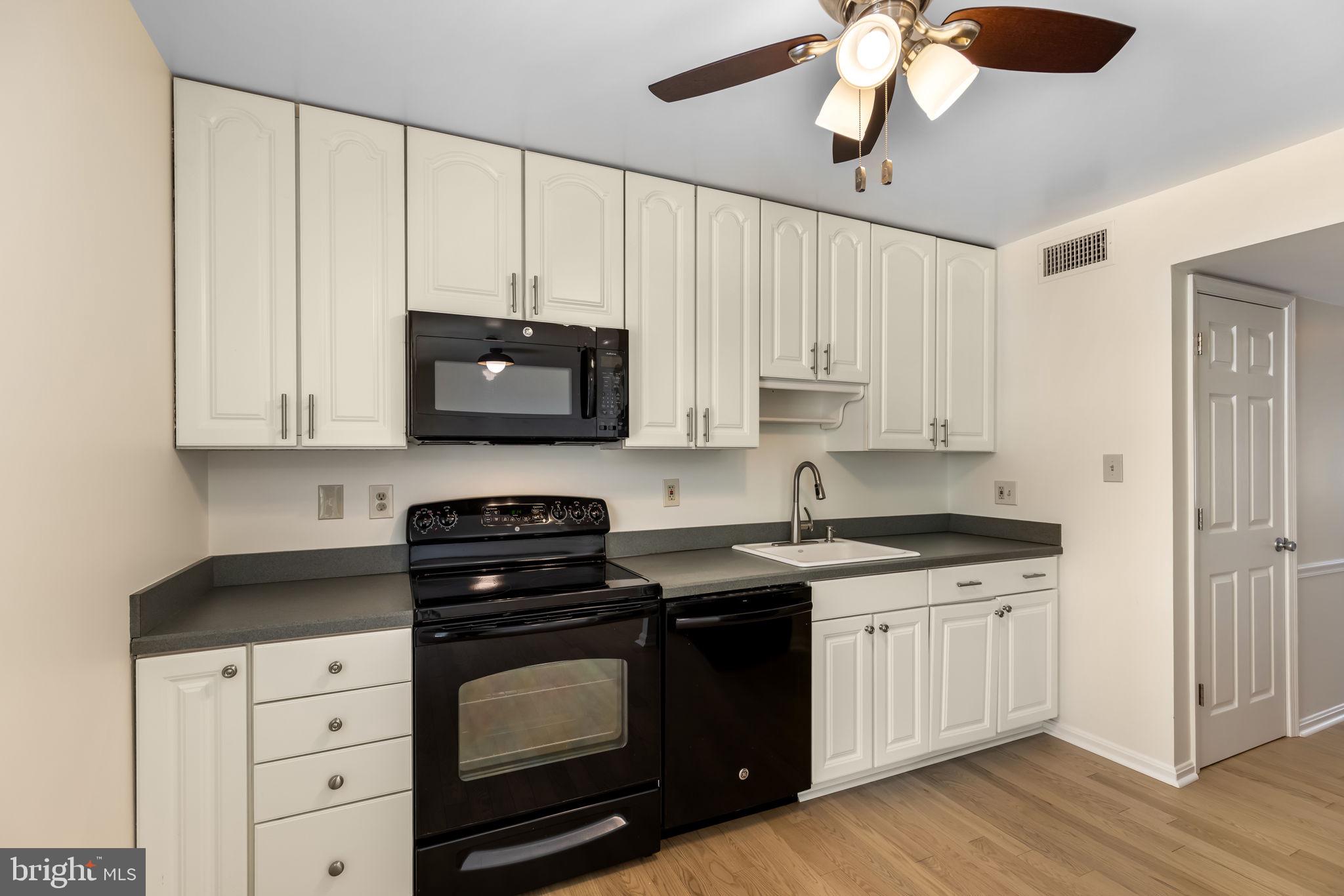 NEWINGTON STATION - Residential