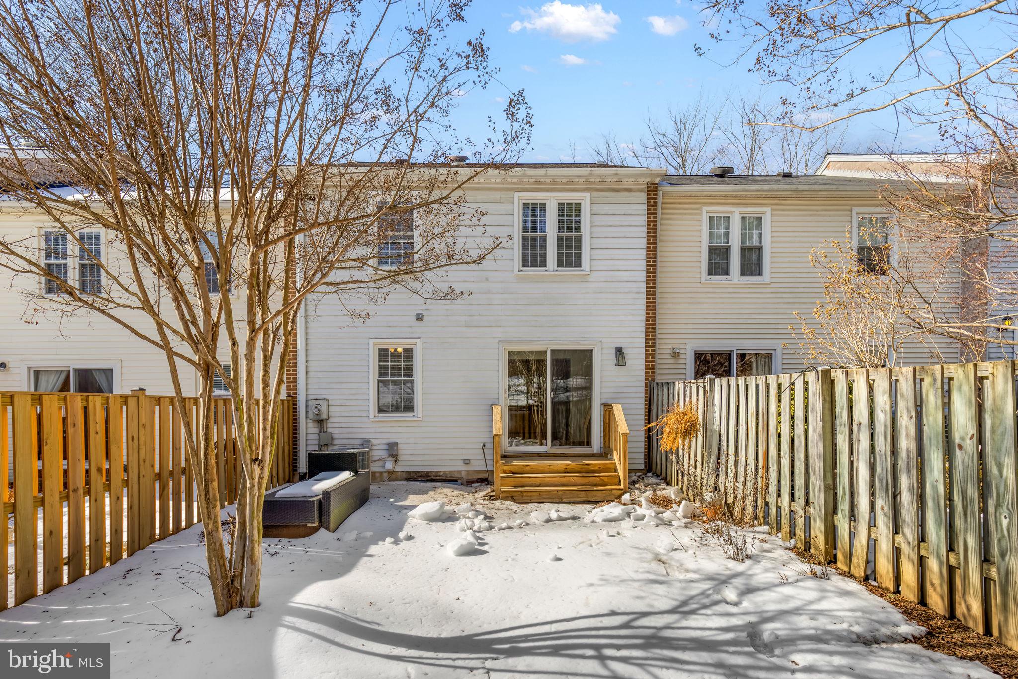 NEWINGTON STATION - Residential