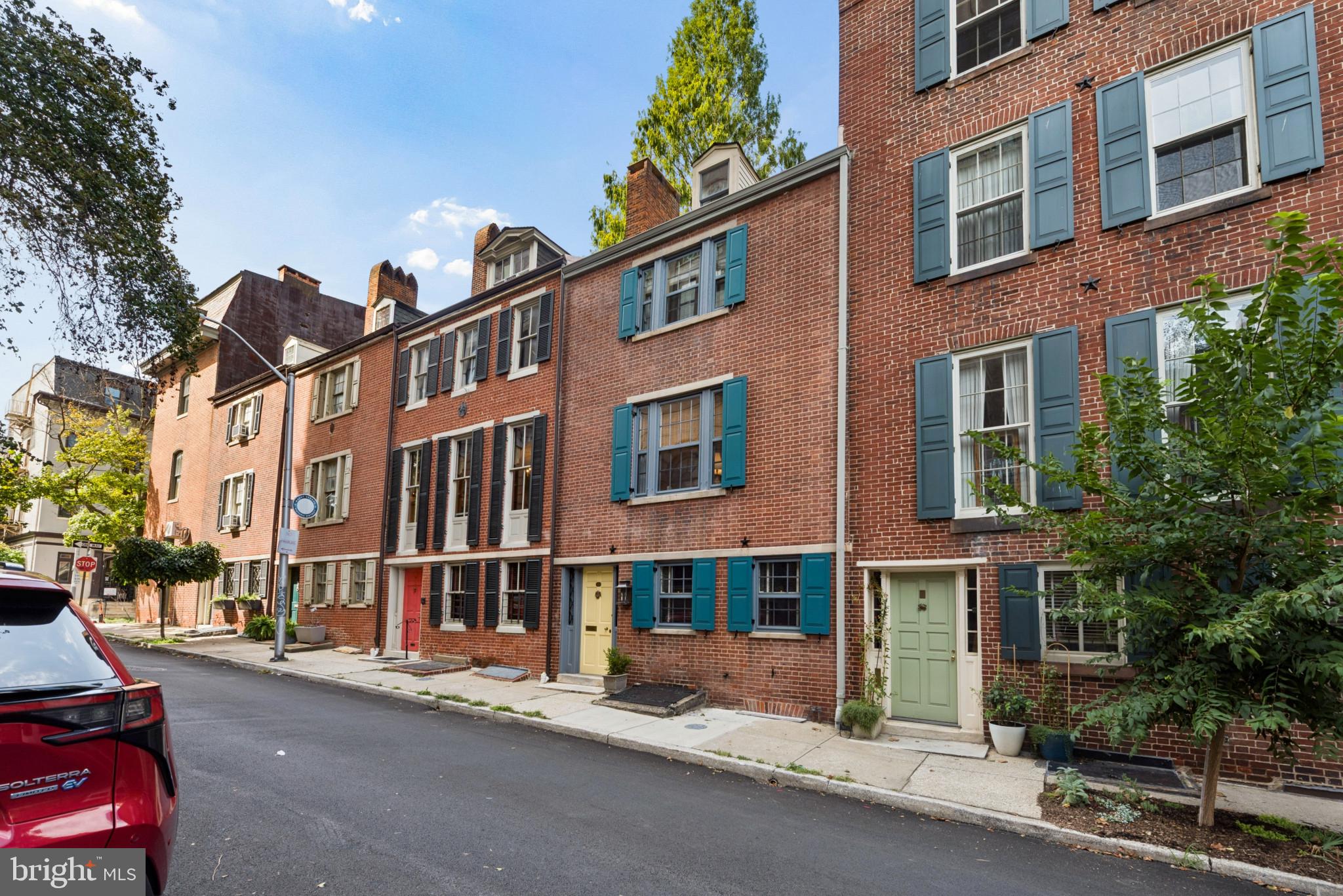 12 W HAMILTON STREET