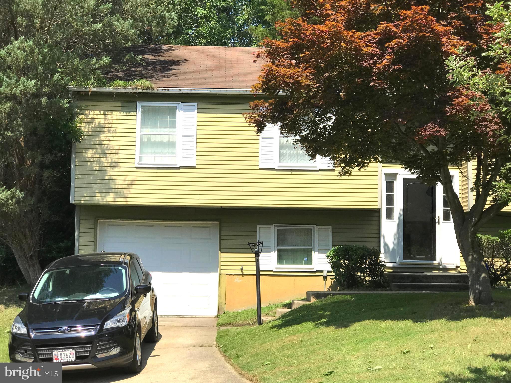 CLINTON WOODS - Residential