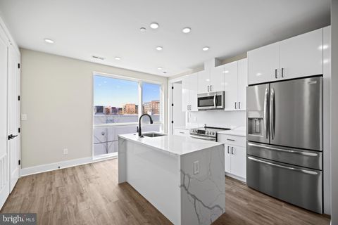 824 18TH STREET NE 11 WASHINGTON DC 20002
