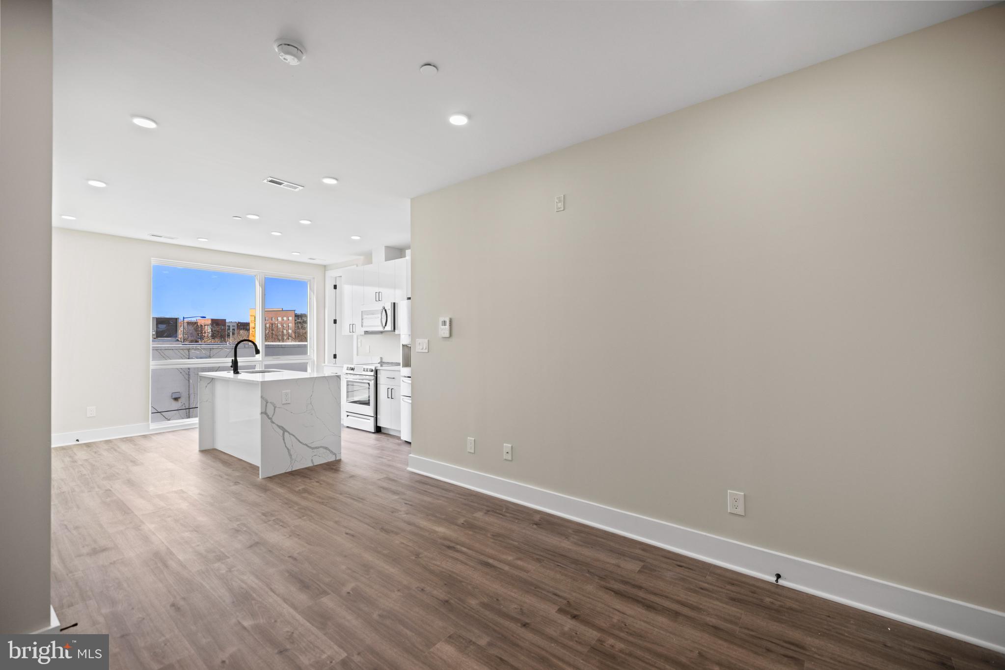 824 18TH STREET NE 11