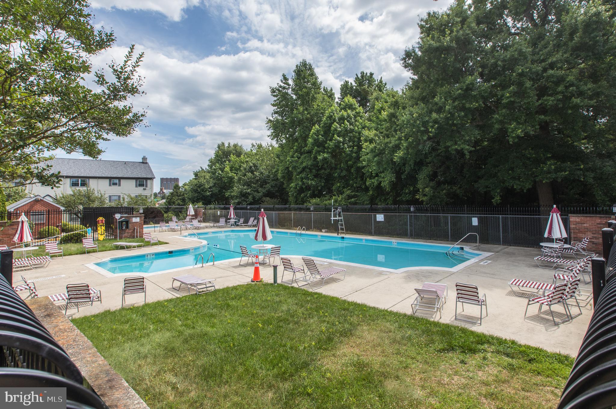 4407 ROMLON STREET 301