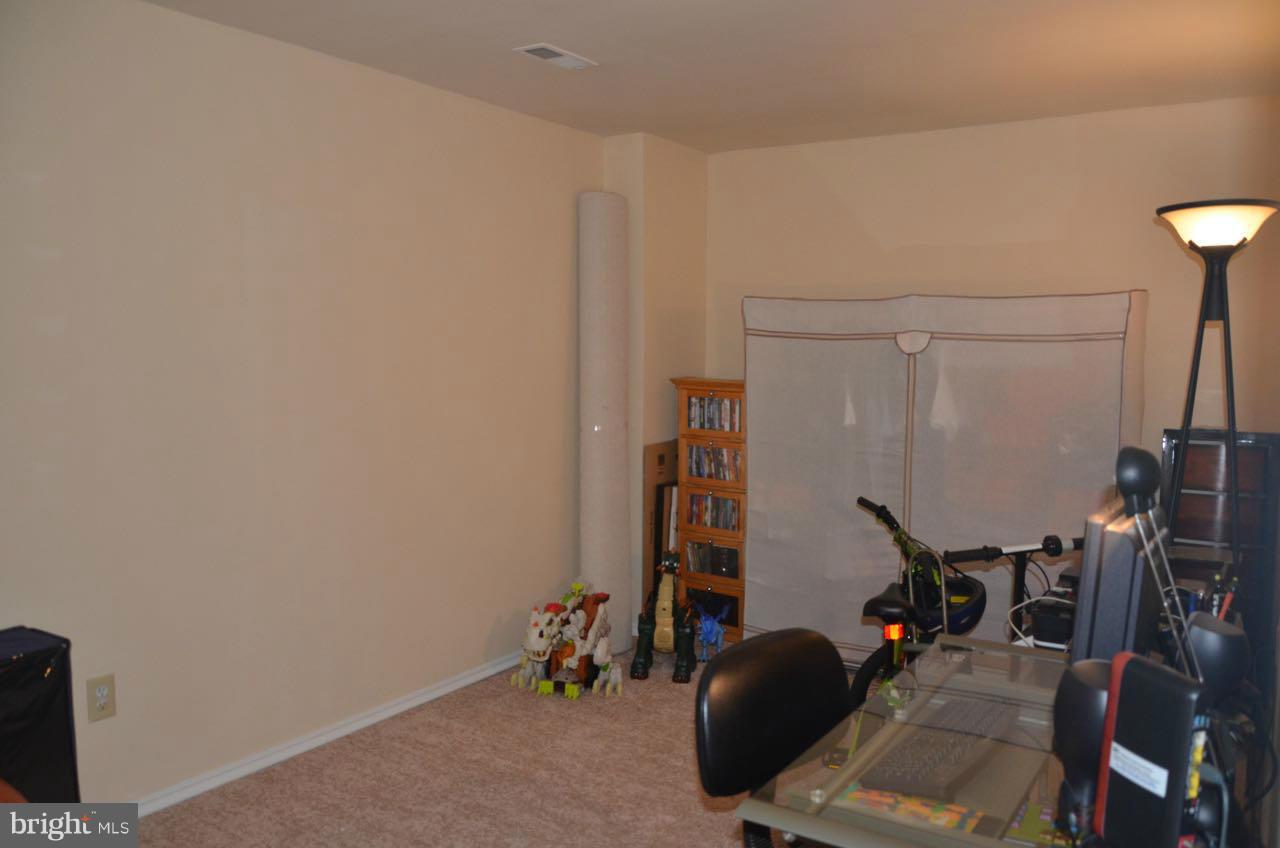 RIVER OAKS - Residential