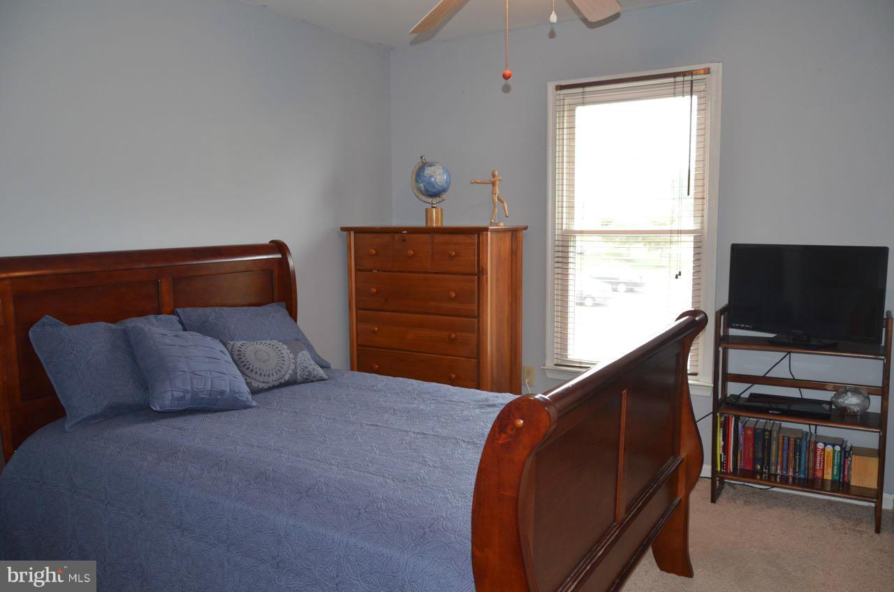 RIVER OAKS - Residential