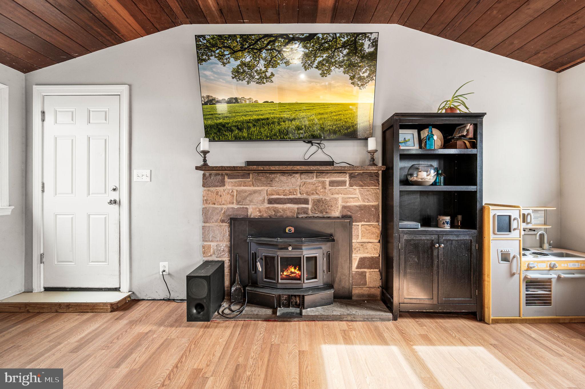 5380 POINT PLEASANT PIKE