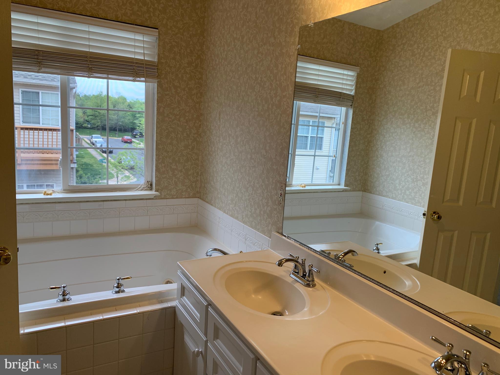 CARTERWOOD - Residential Lease