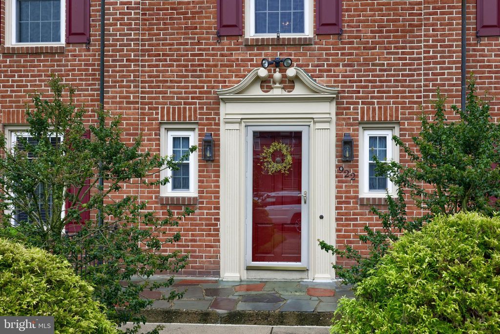 Photo of 922 Locust Street, Columbia, PA 17512 (MLS # PALA2050706)