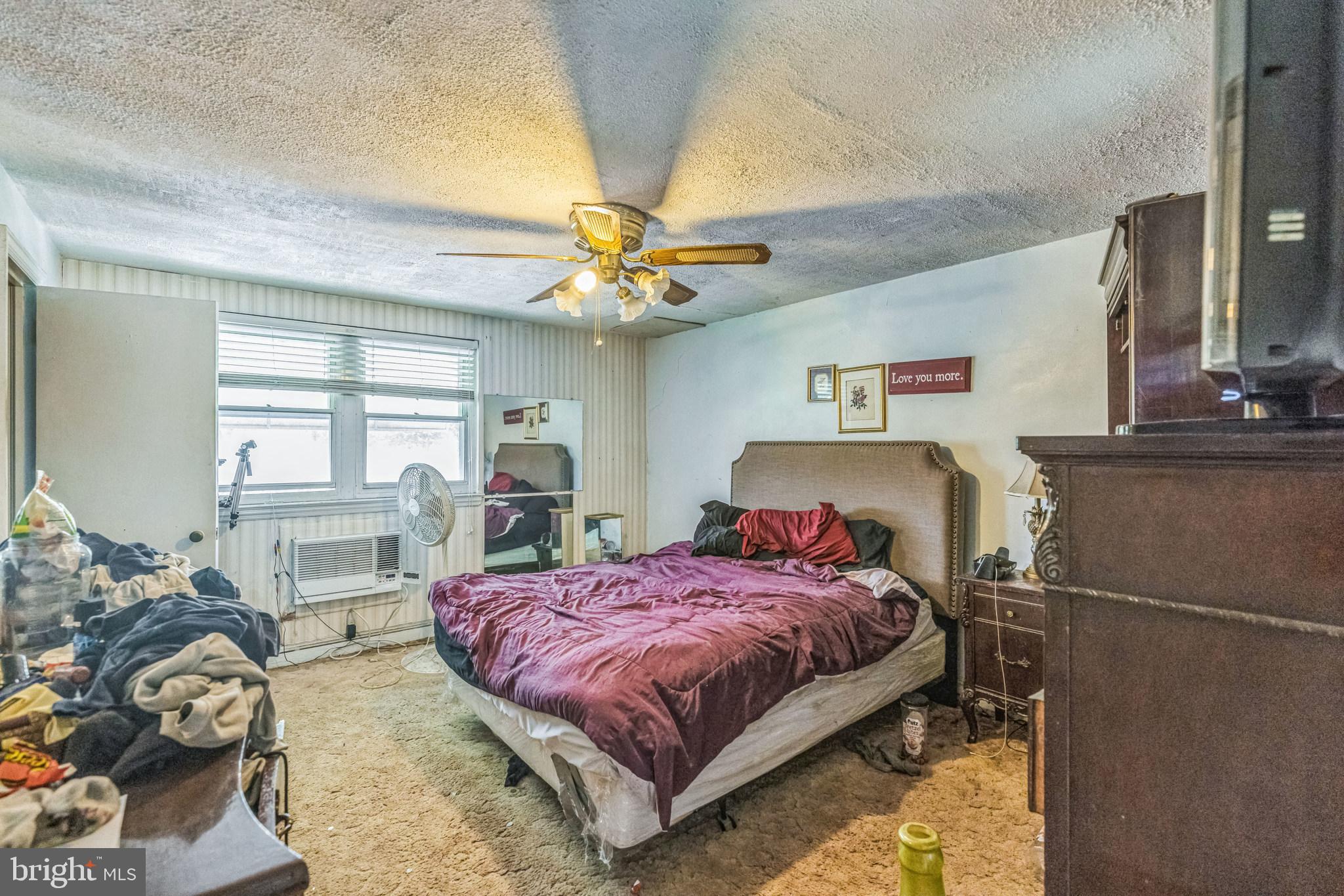 LAWNCREST - Residential