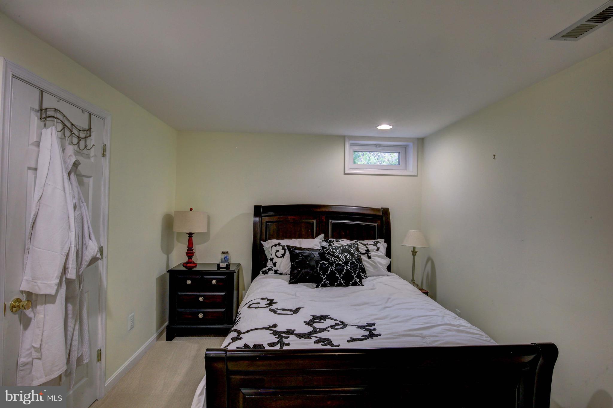 CHAPMAN FARM AT CROFTON - Residential