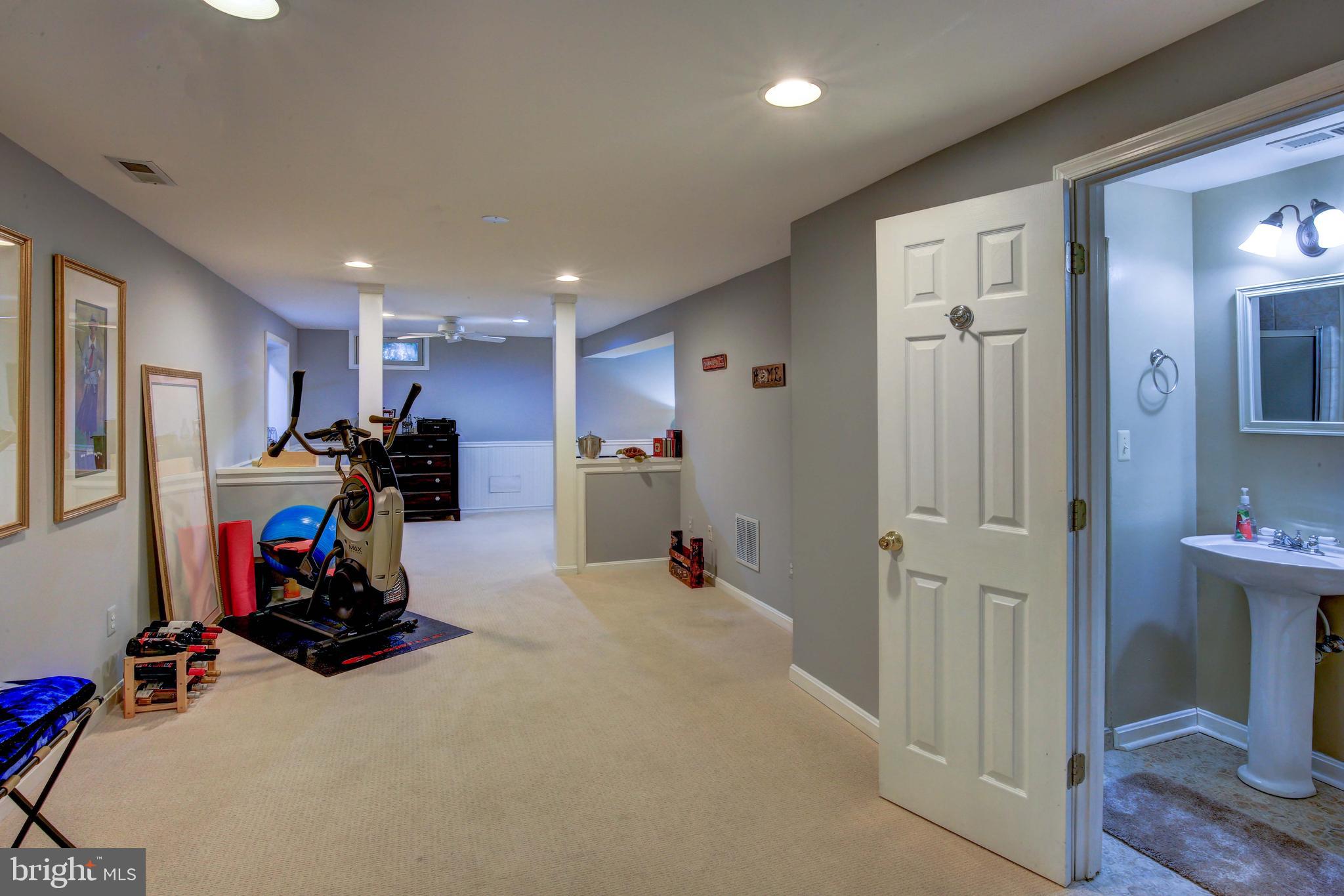 CHAPMAN FARM AT CROFTON - Residential