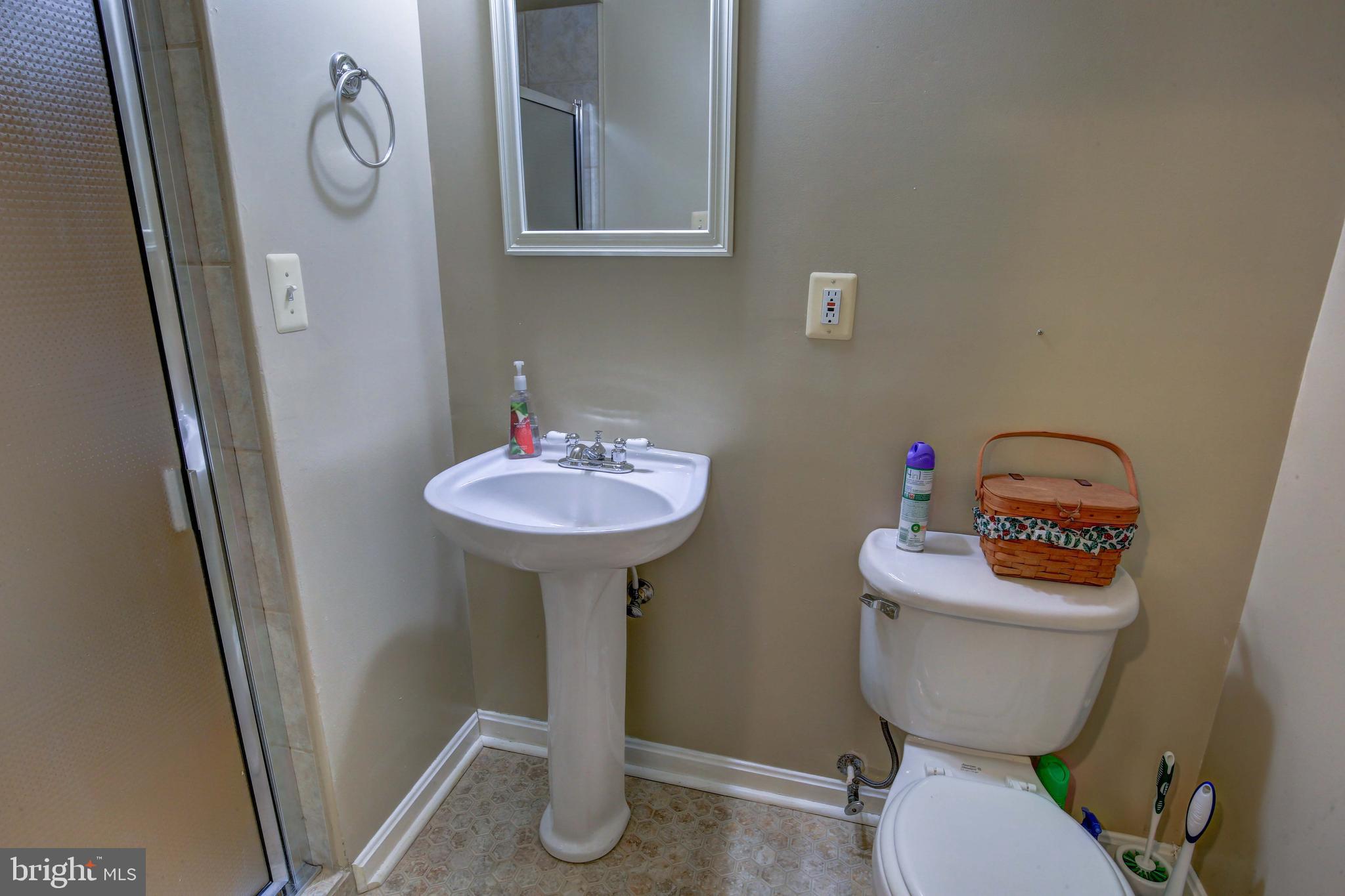 CHAPMAN FARM AT CROFTON - Residential