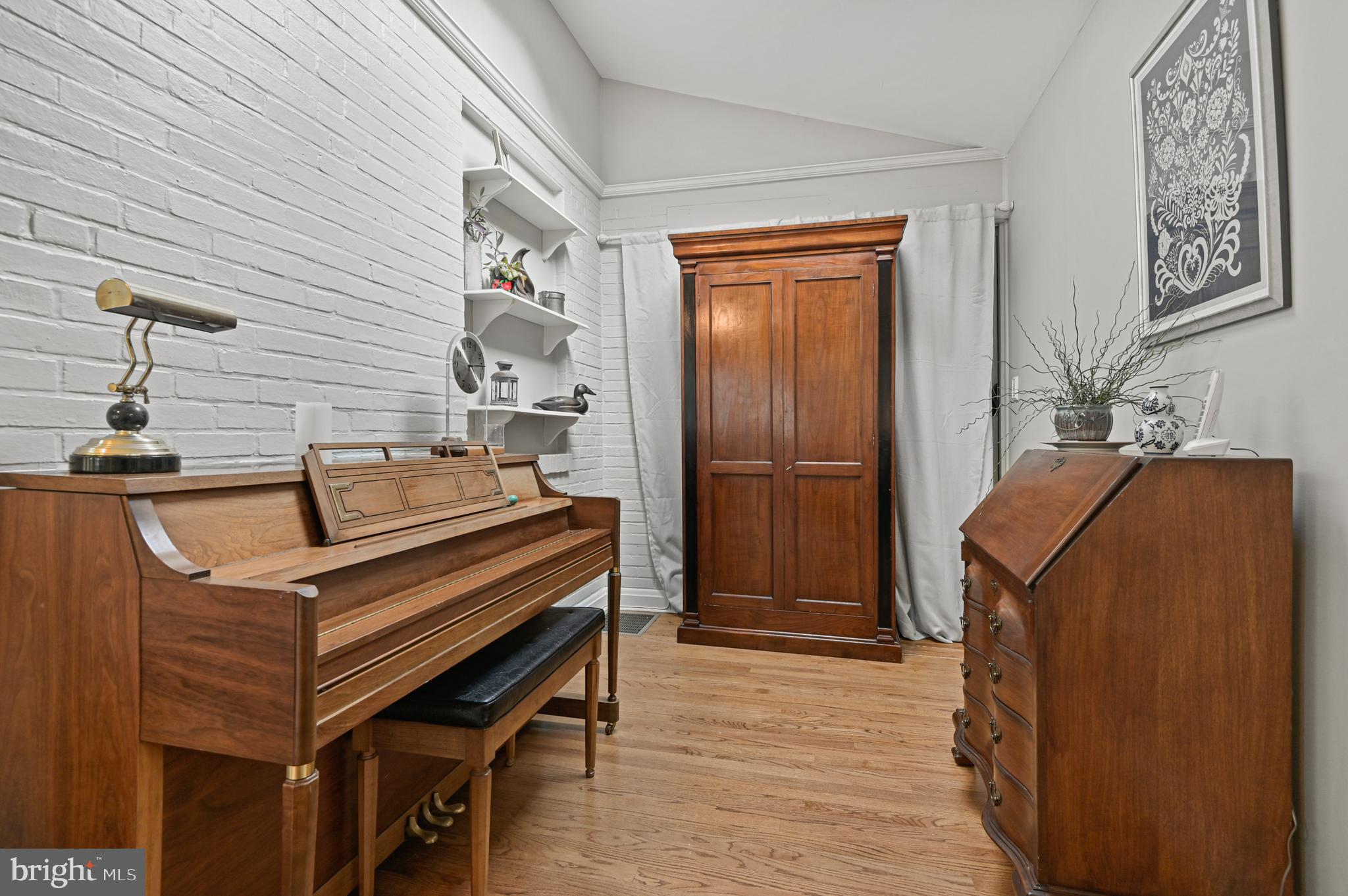 ARMAGH VILLAGE - Residential