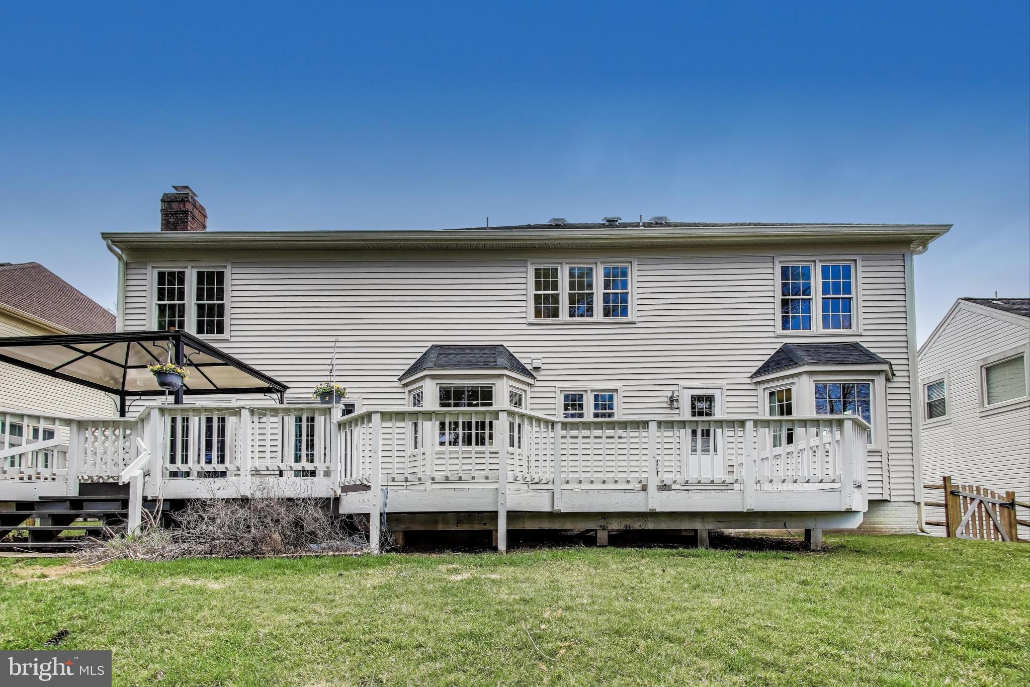 WASHINGTONIAN WOODS - Residential