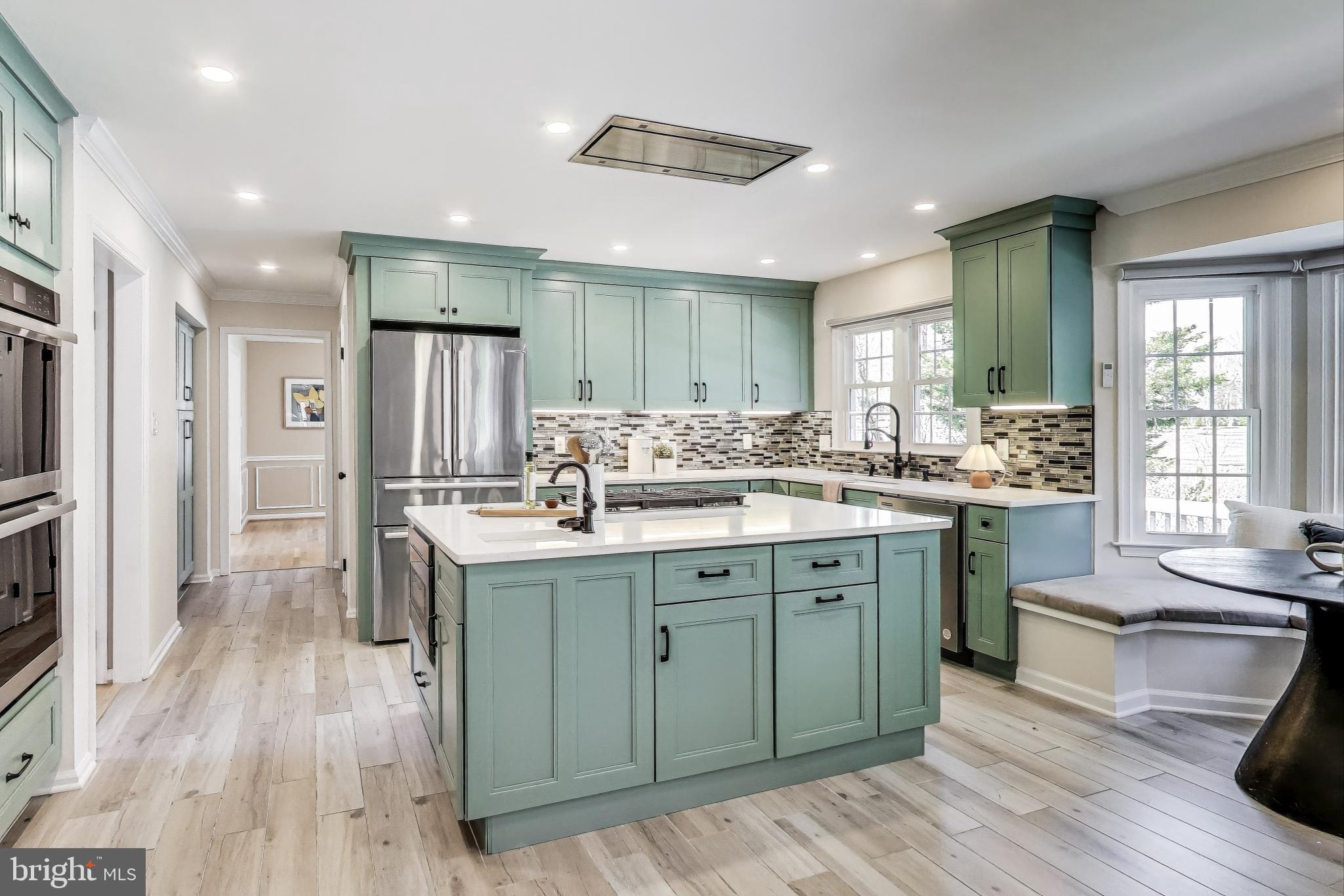 WASHINGTONIAN WOODS - Residential