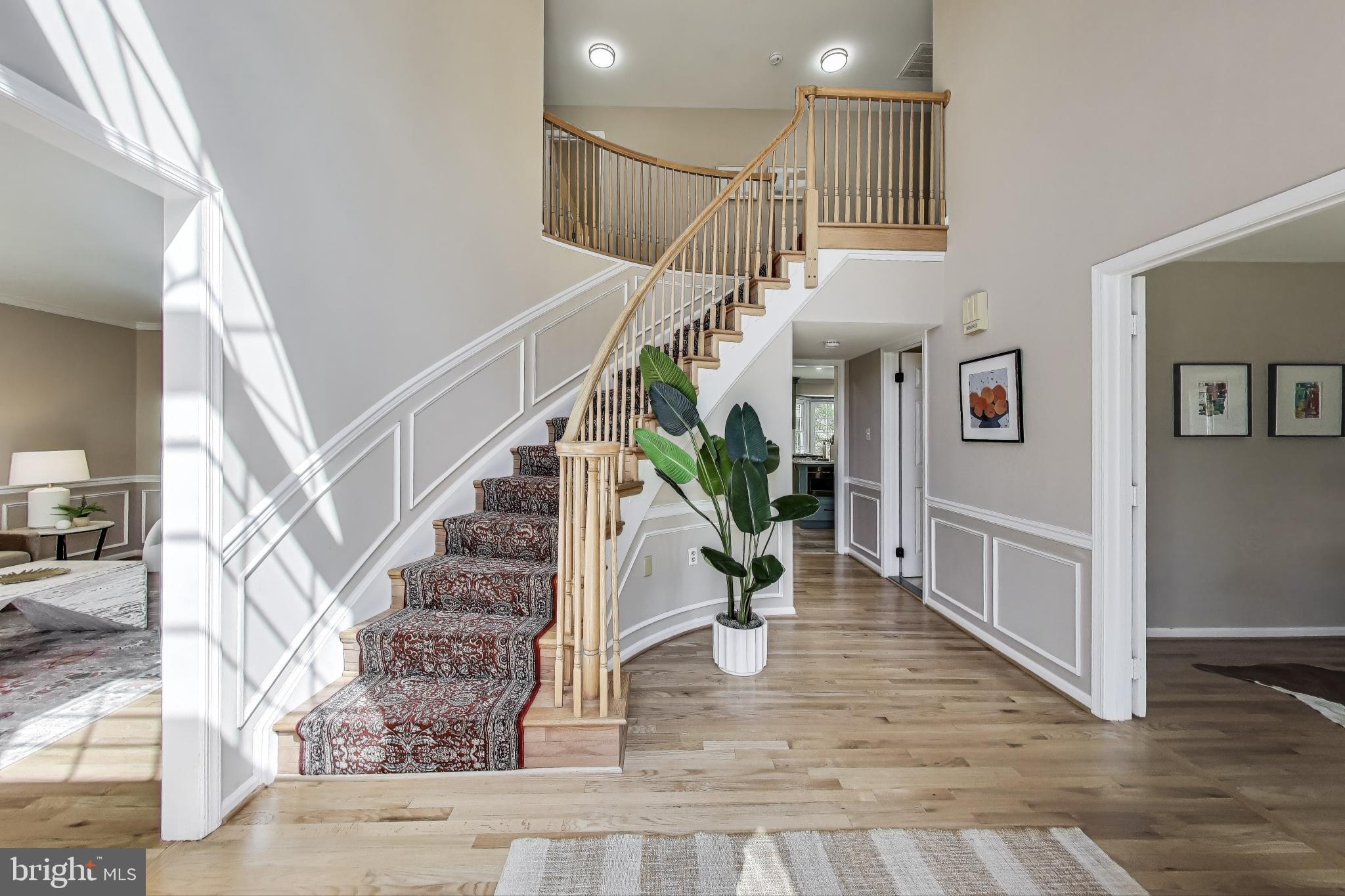 WASHINGTONIAN WOODS - Residential