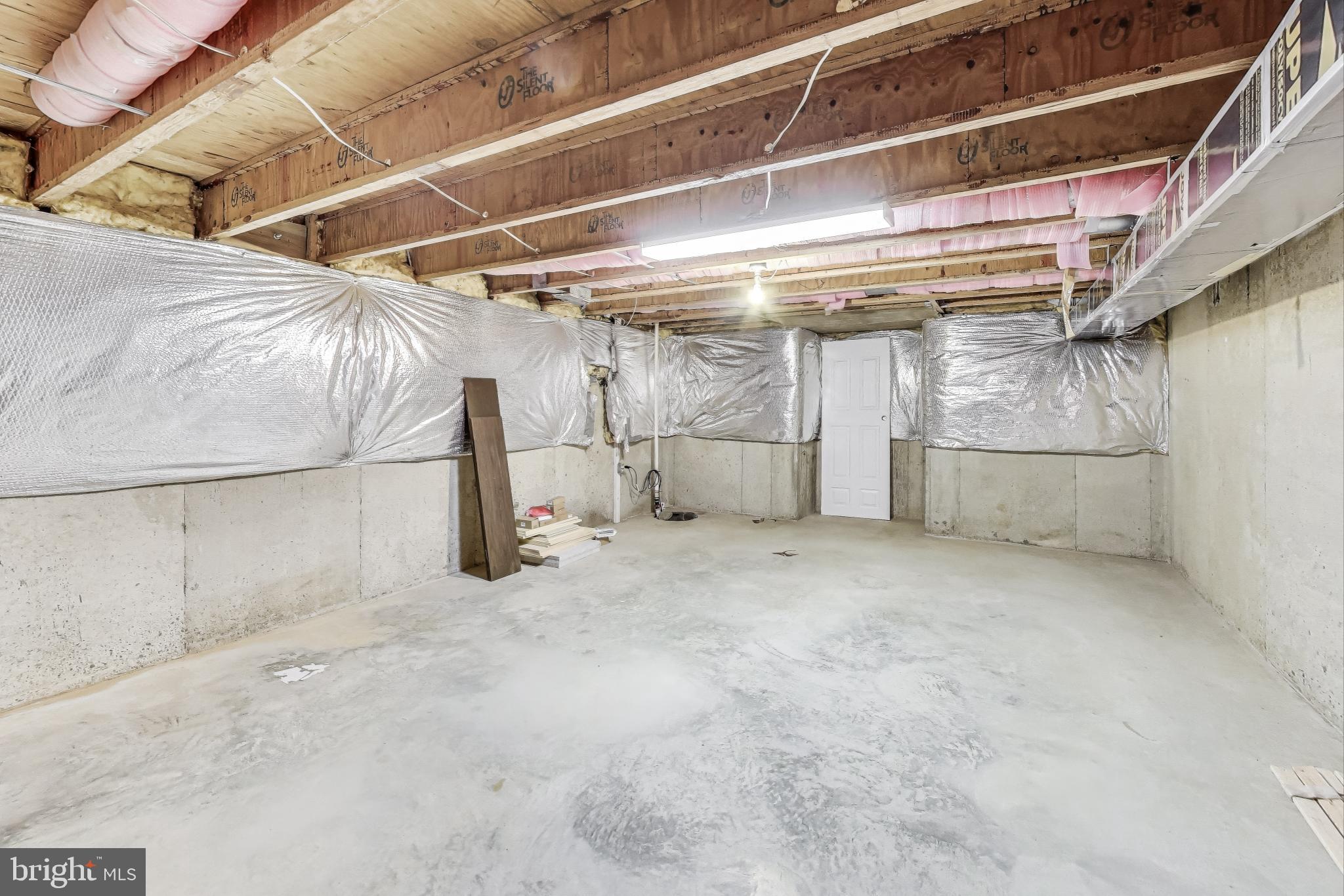 WASHINGTONIAN WOODS - Residential