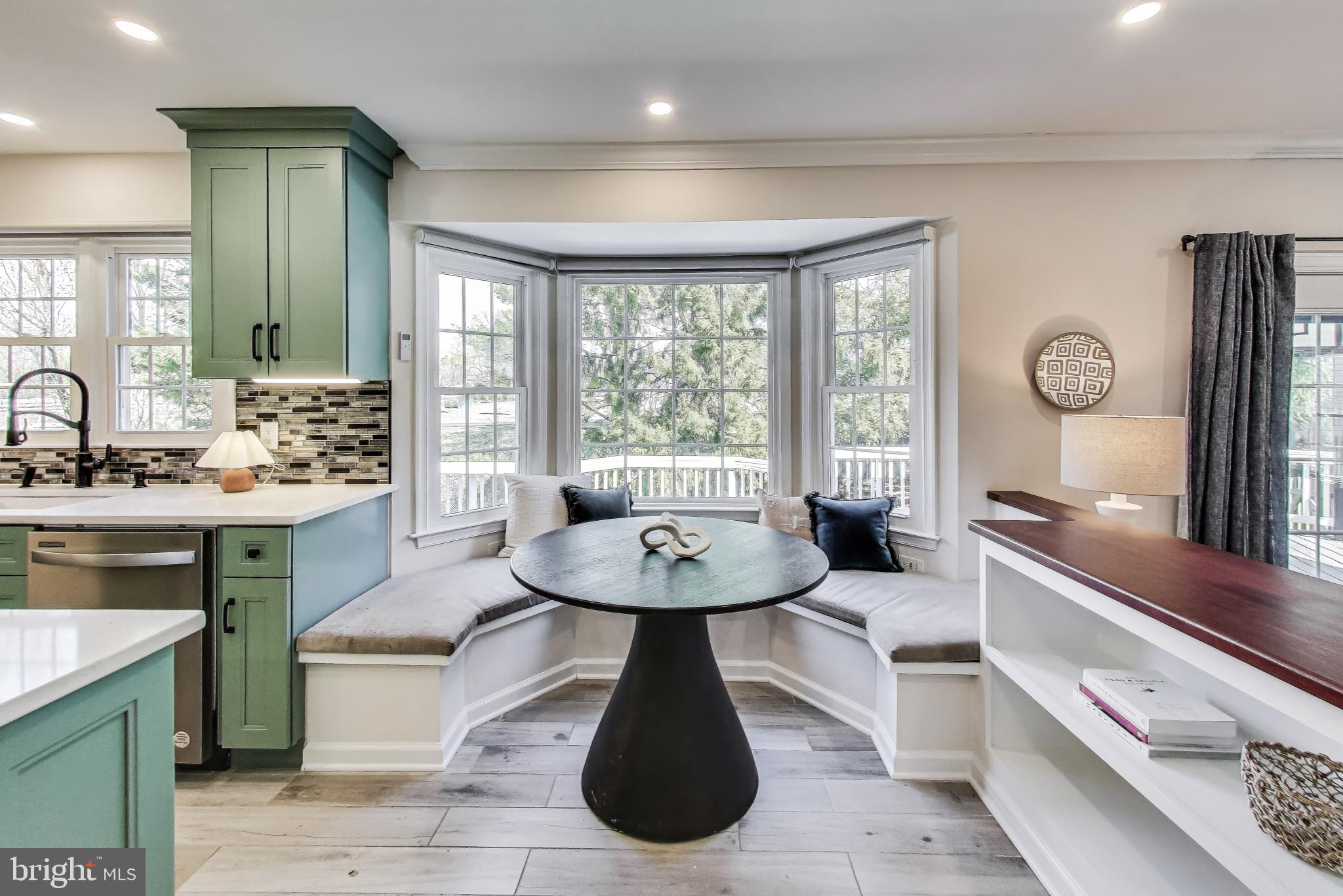 WASHINGTONIAN WOODS - Residential