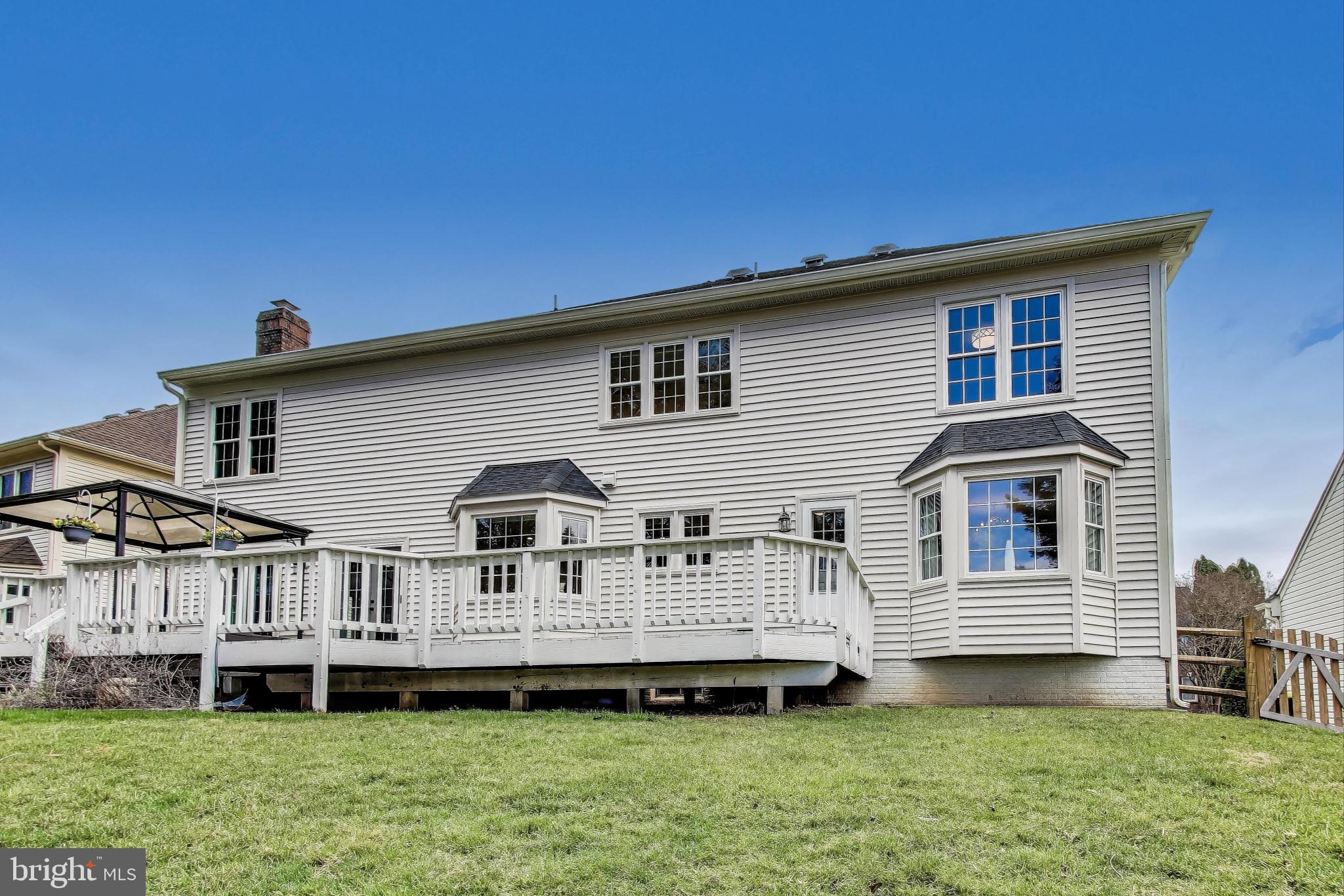 WASHINGTONIAN WOODS - Residential