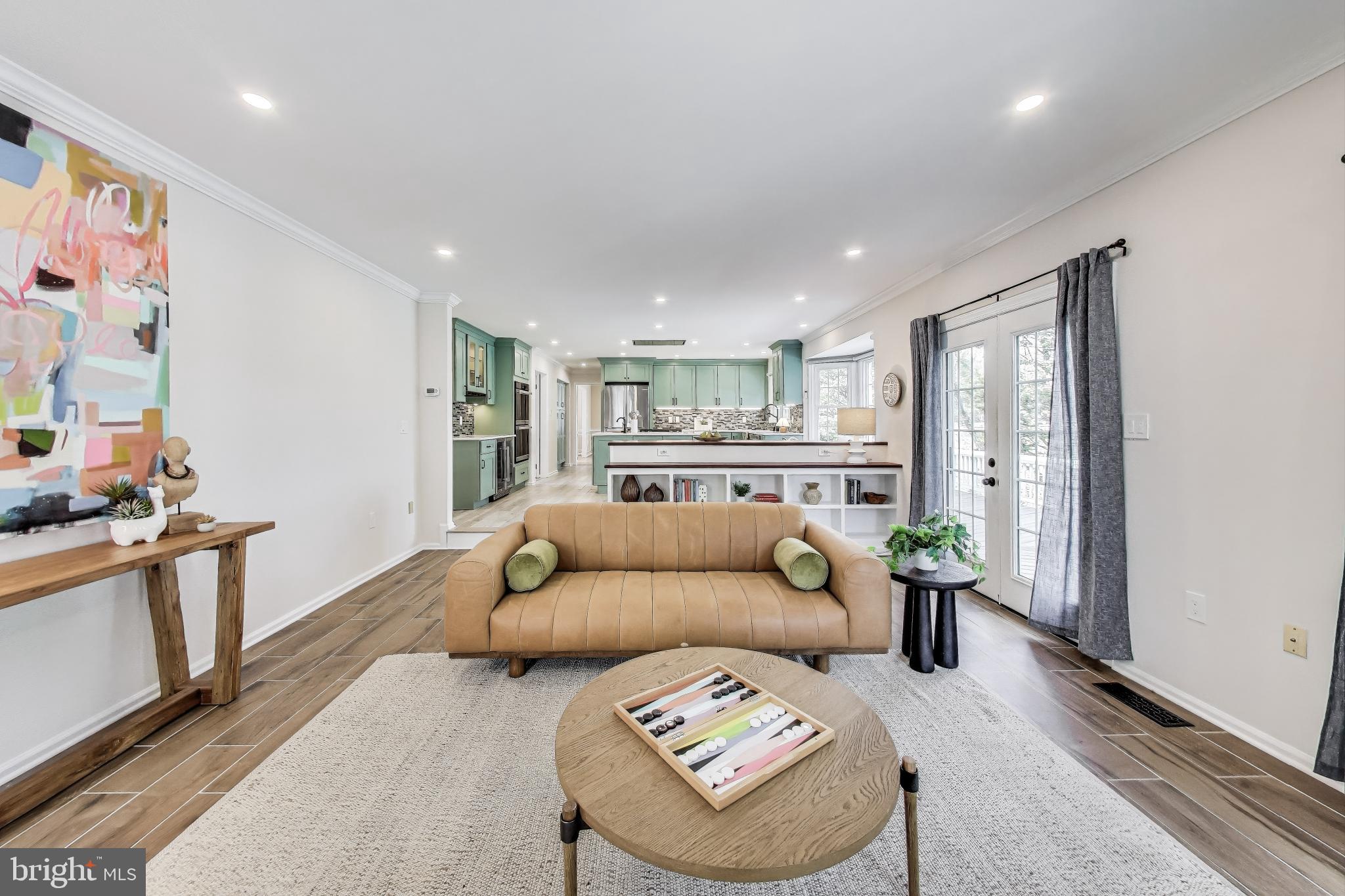 WASHINGTONIAN WOODS - Residential