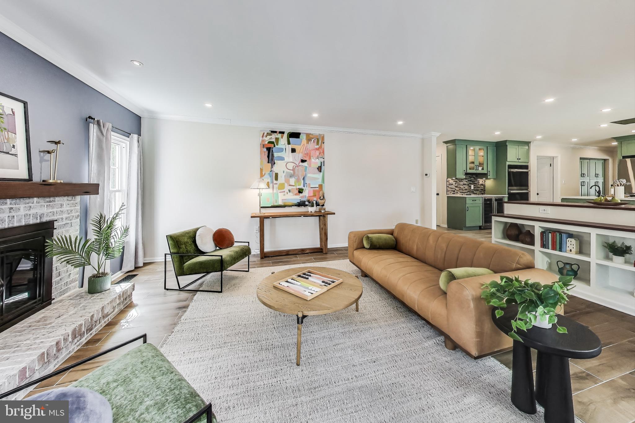 WASHINGTONIAN WOODS - Residential