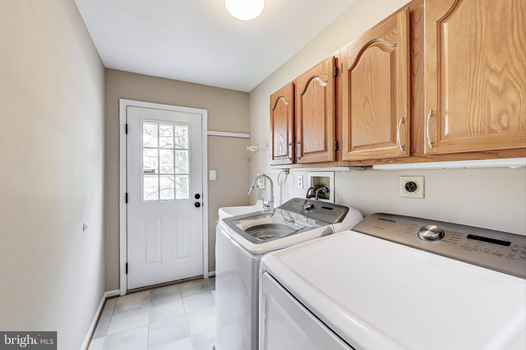 WASHINGTONIAN WOODS - Residential