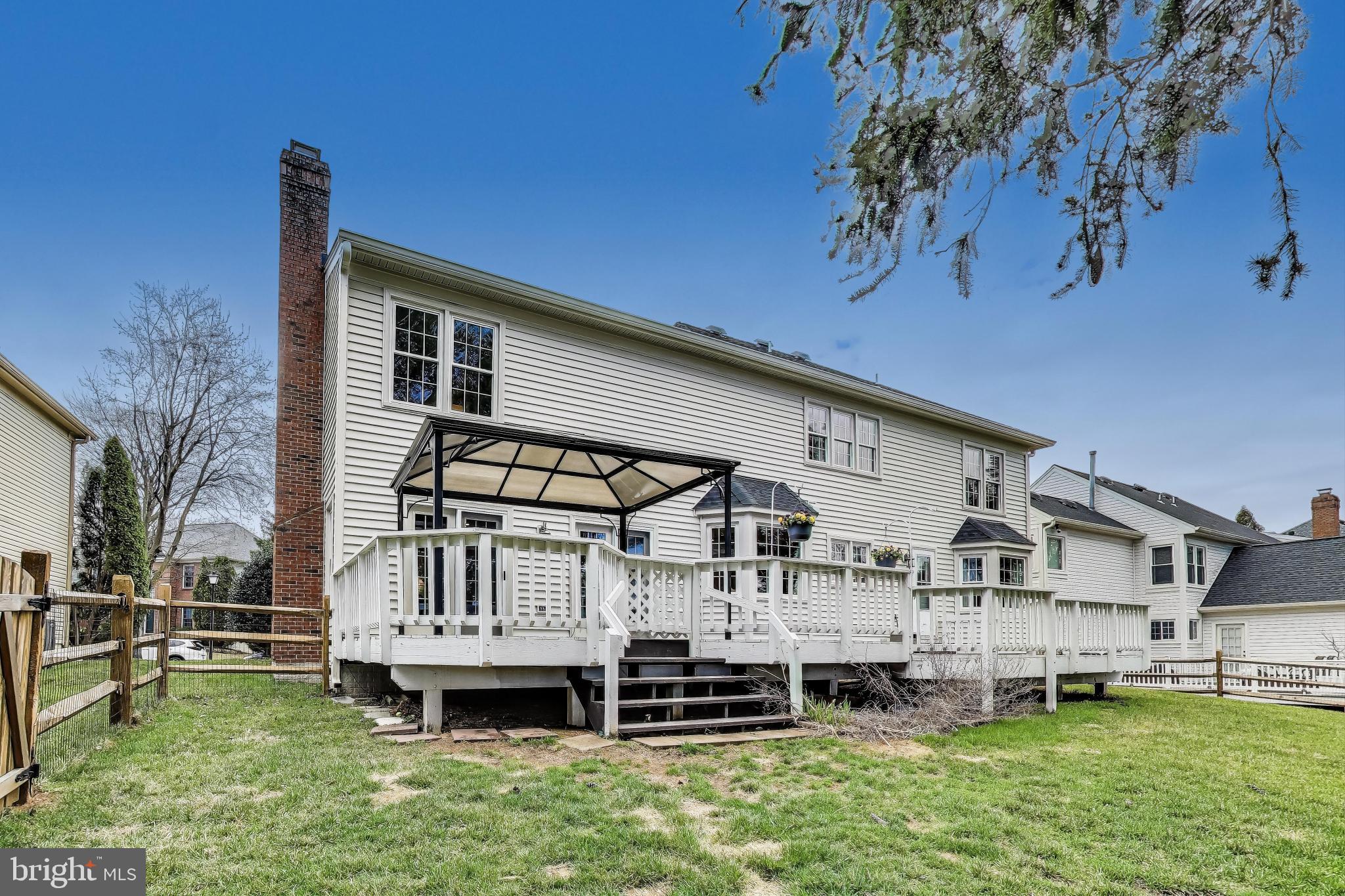 WASHINGTONIAN WOODS - Residential