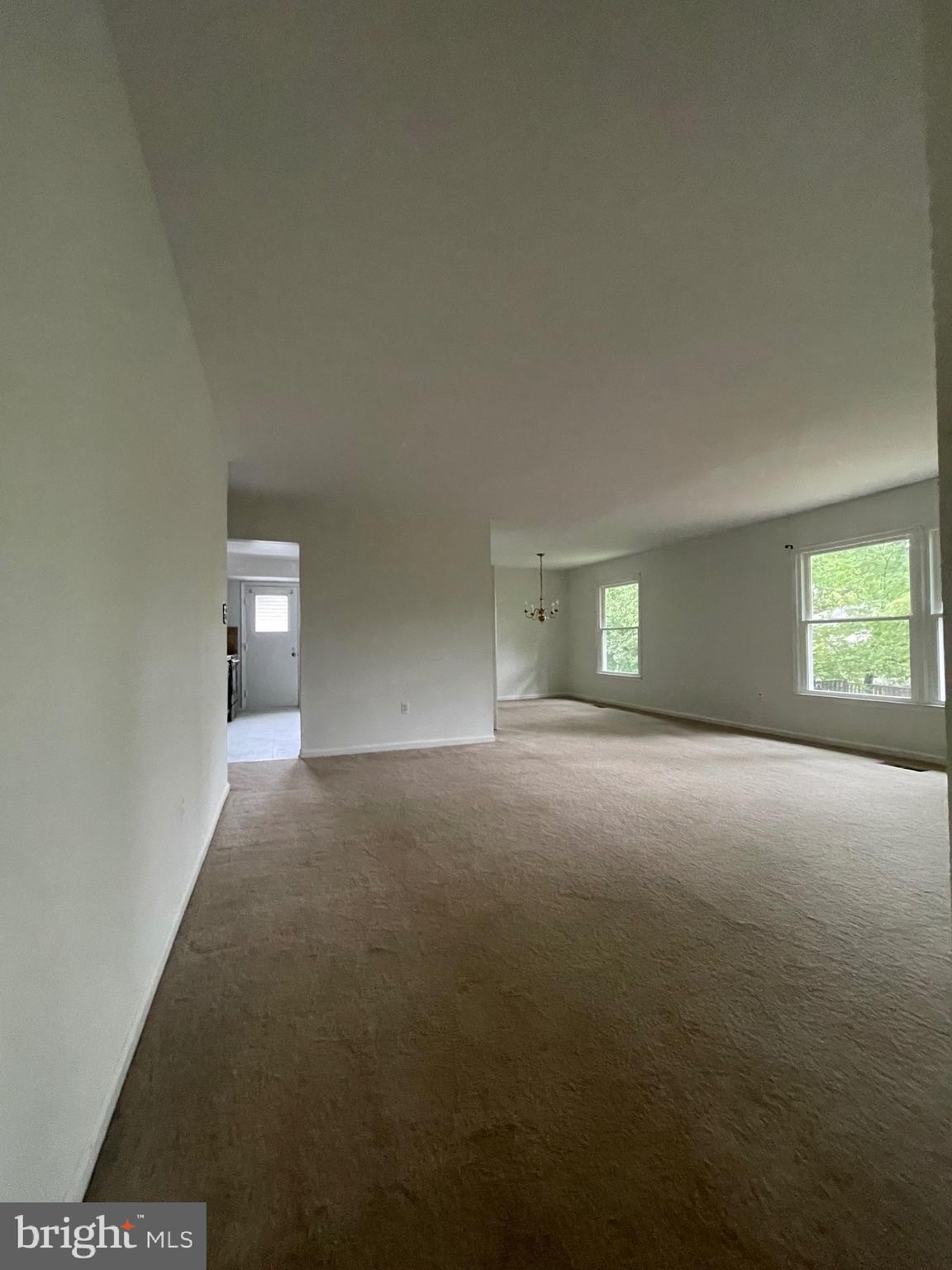 LONGWOOD KNOLLS - Residential Lease