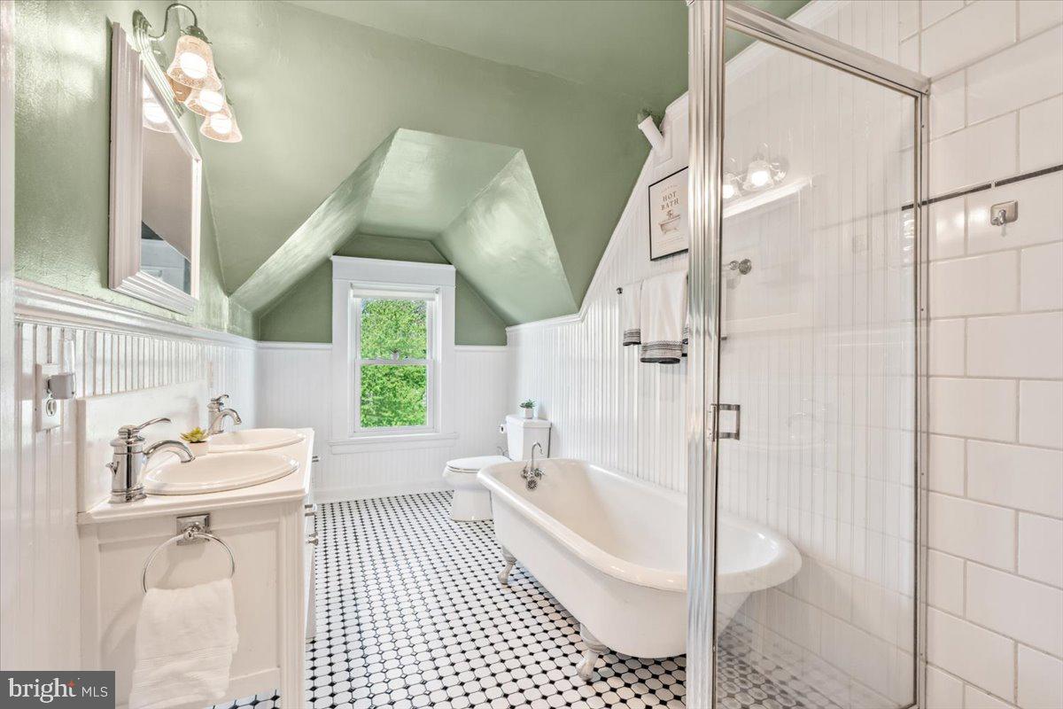 MIDDLETOWN VALLEY - Residential