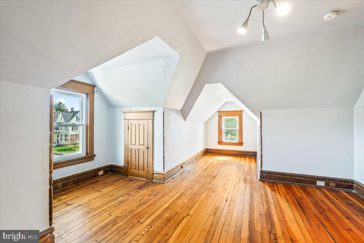 MIDDLETOWN VALLEY - Residential