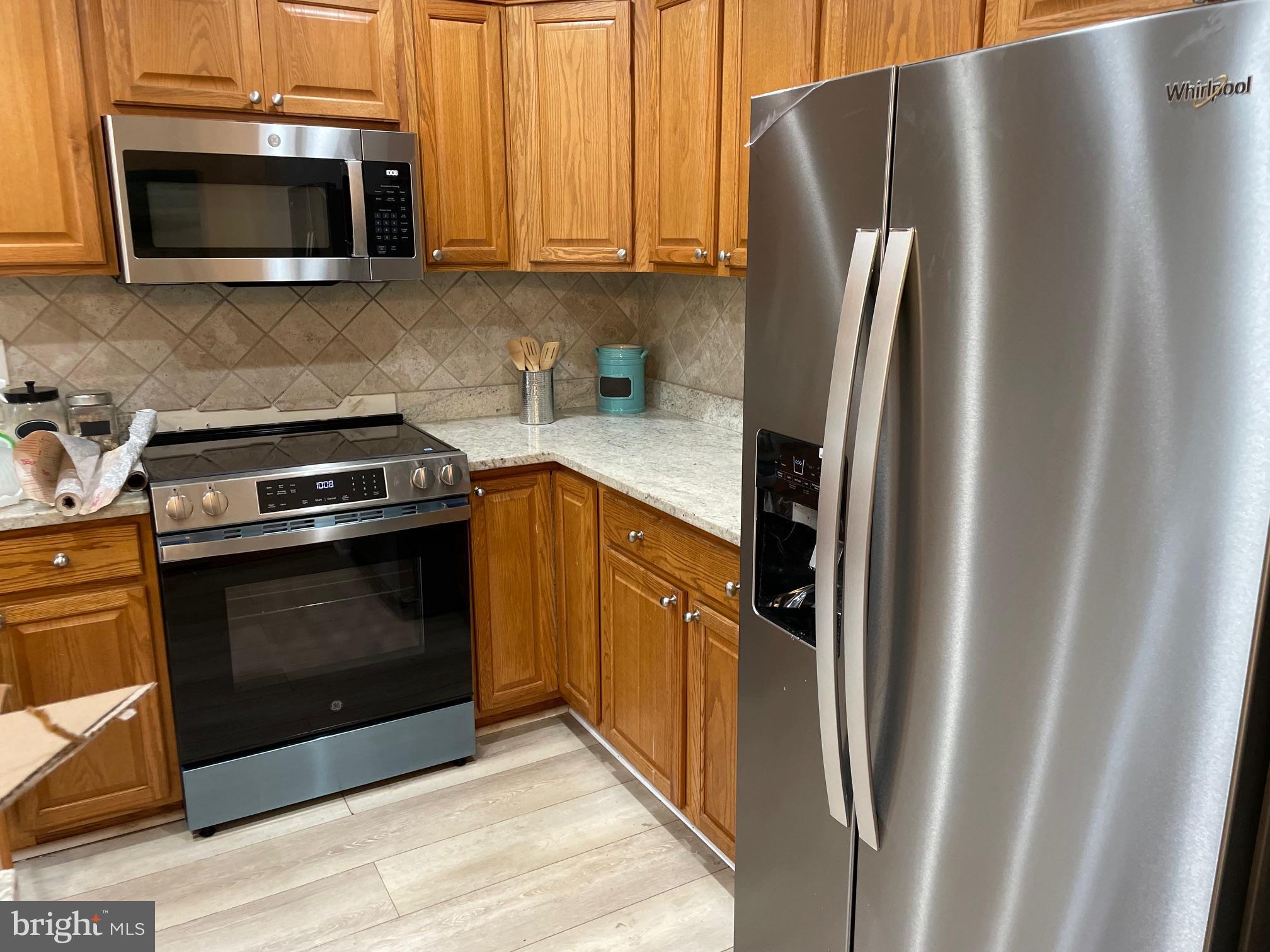 PINECREST HEIGHTS - Residential