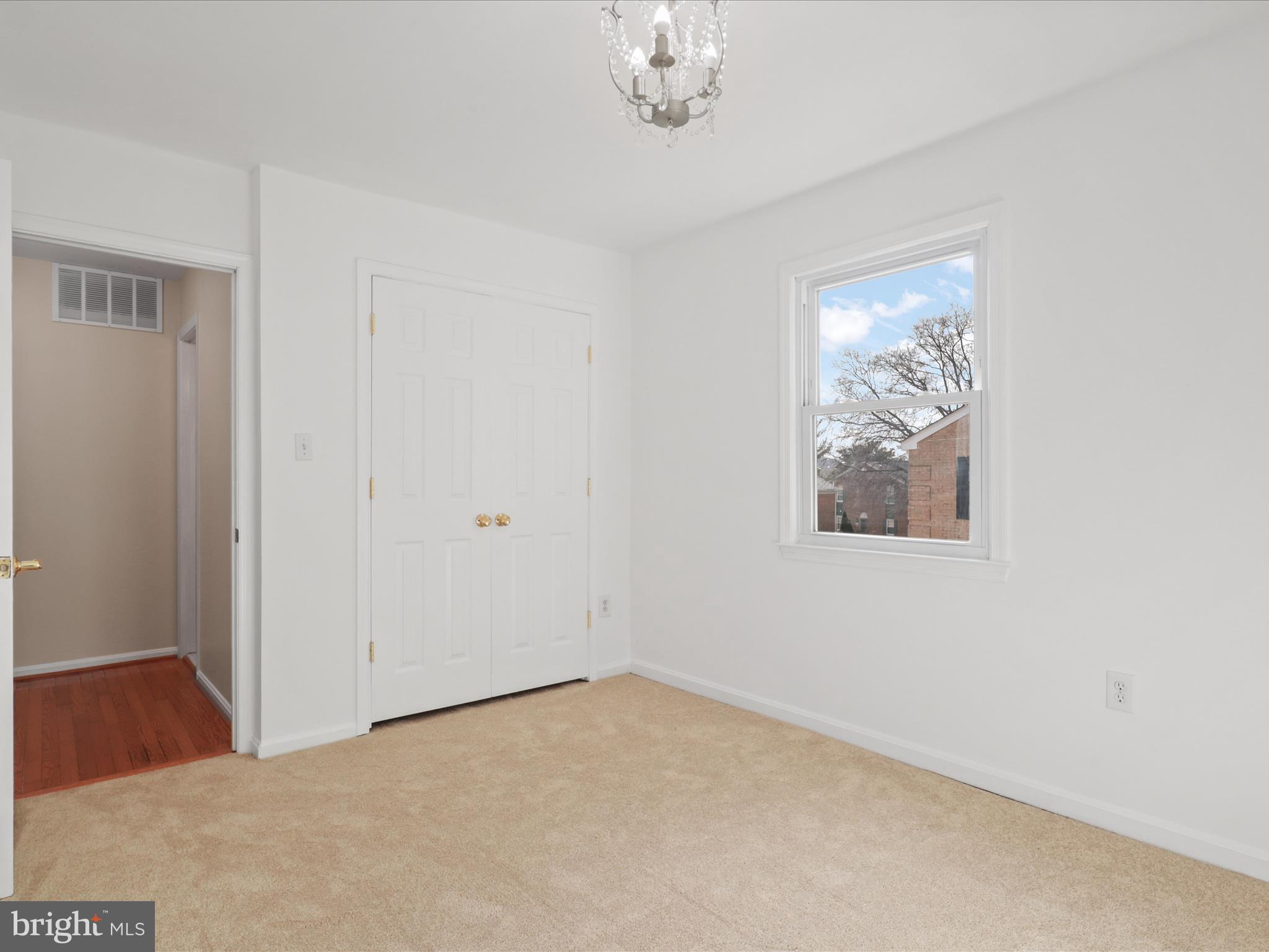 PINECREST HEIGHTS - Residential