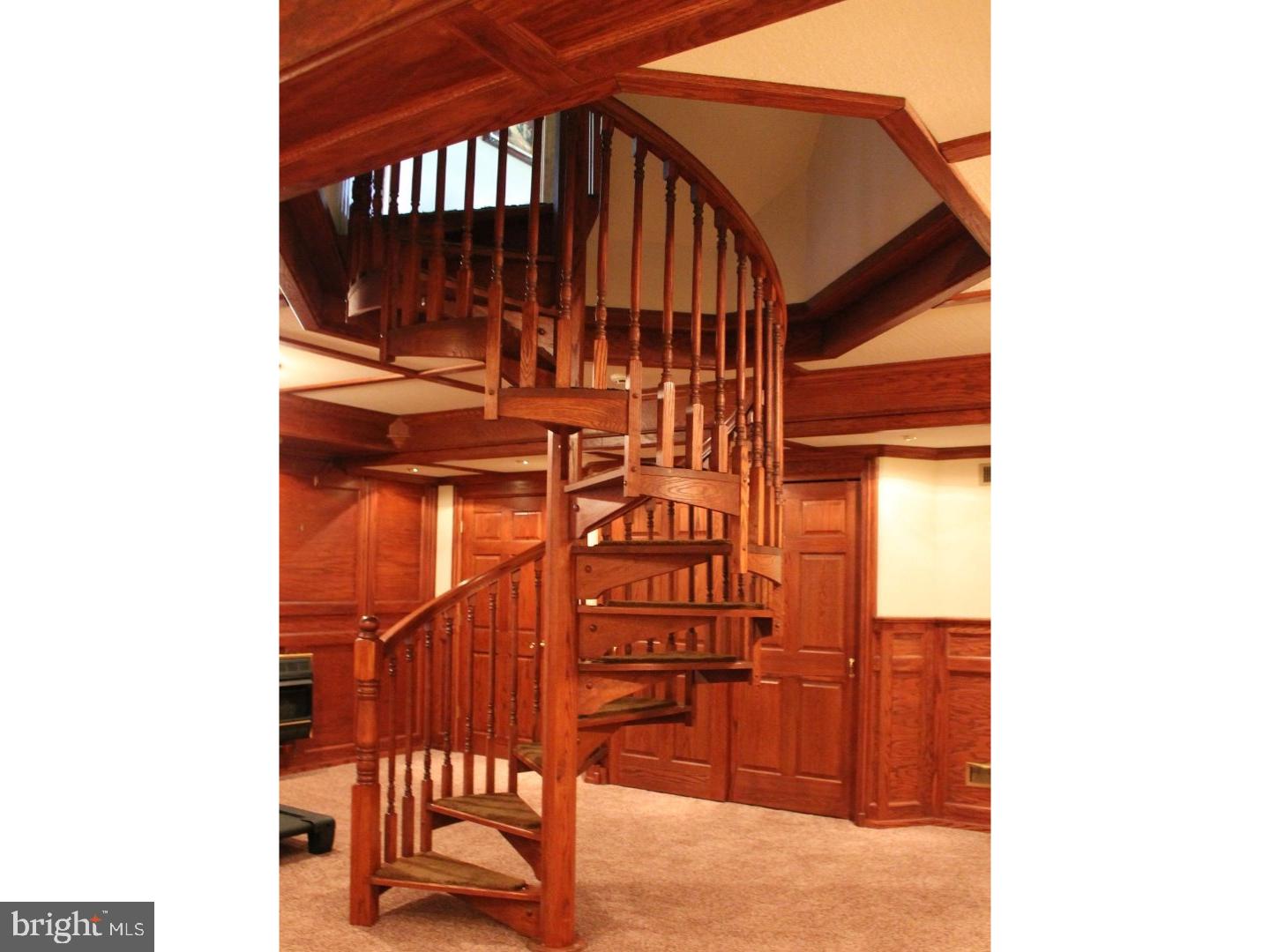 HAWK RIDGE ESTATES - Residential