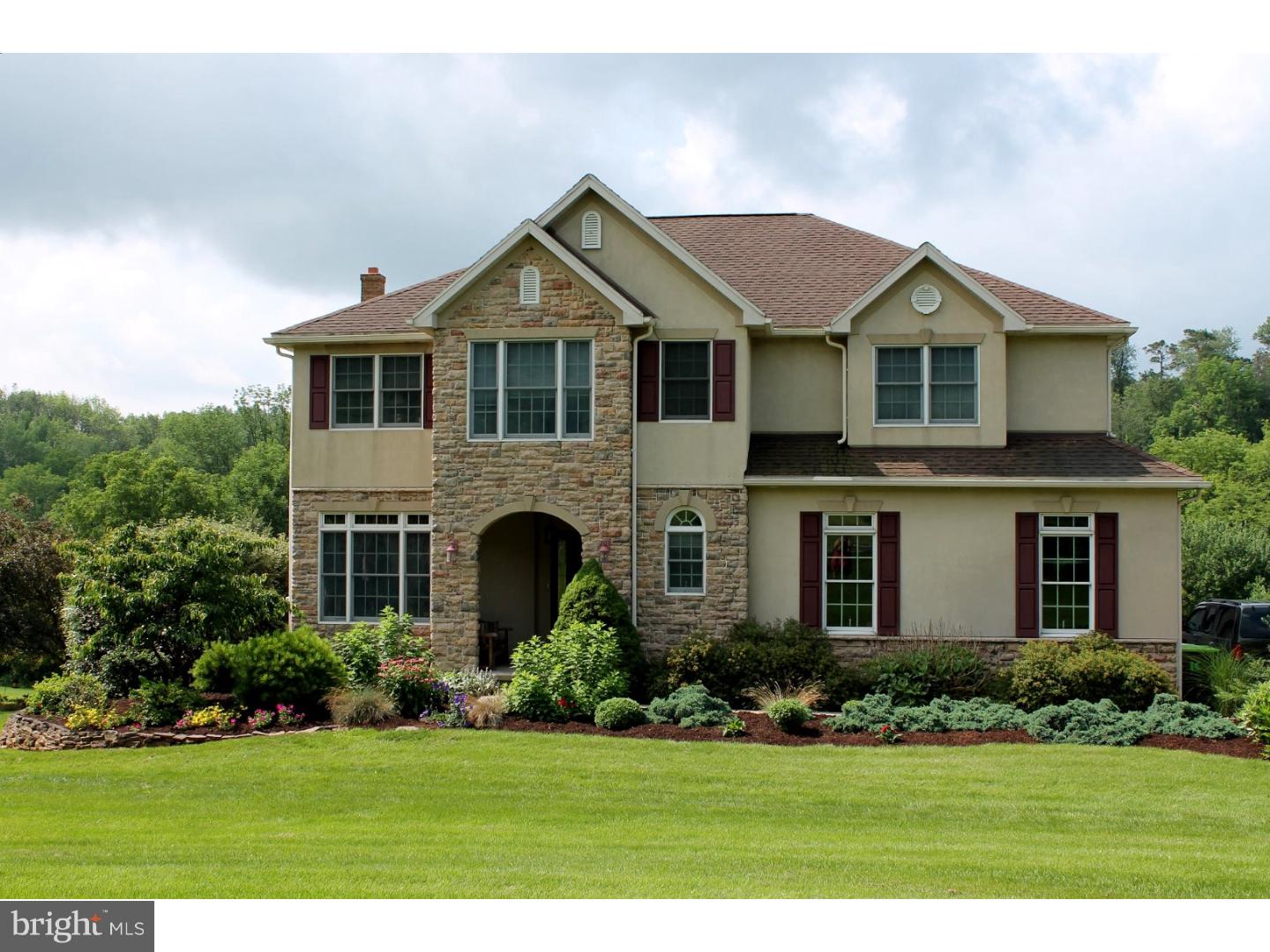 HAWK RIDGE ESTATES - Residential