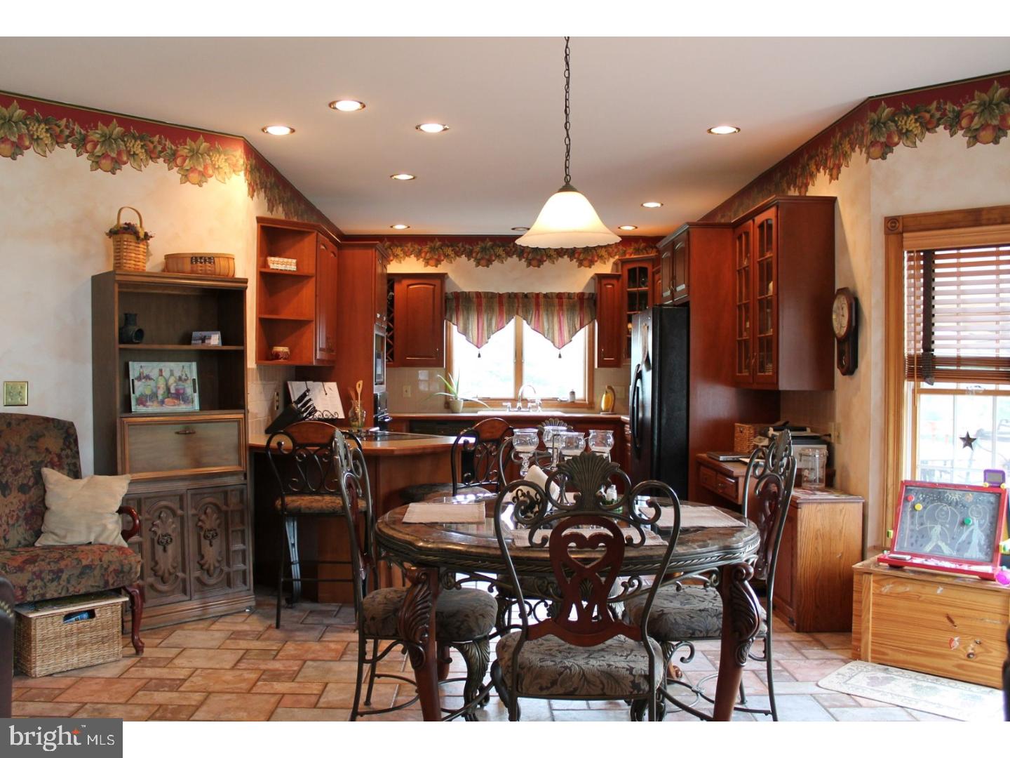 HAWK RIDGE ESTATES - Residential