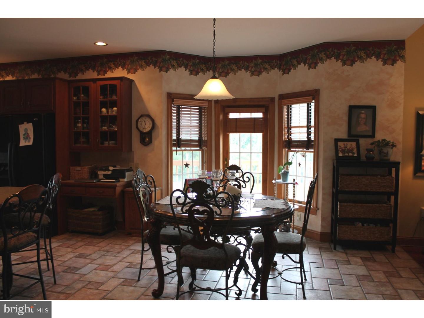 HAWK RIDGE ESTATES - Residential