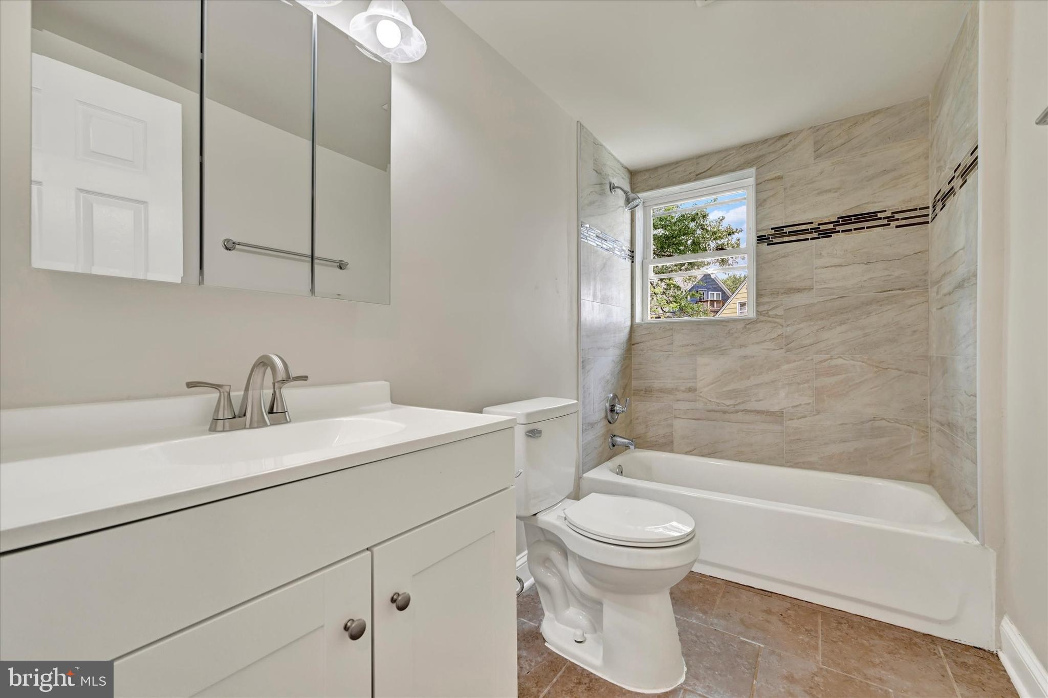 HAMILTON HEIGHTS - Residential