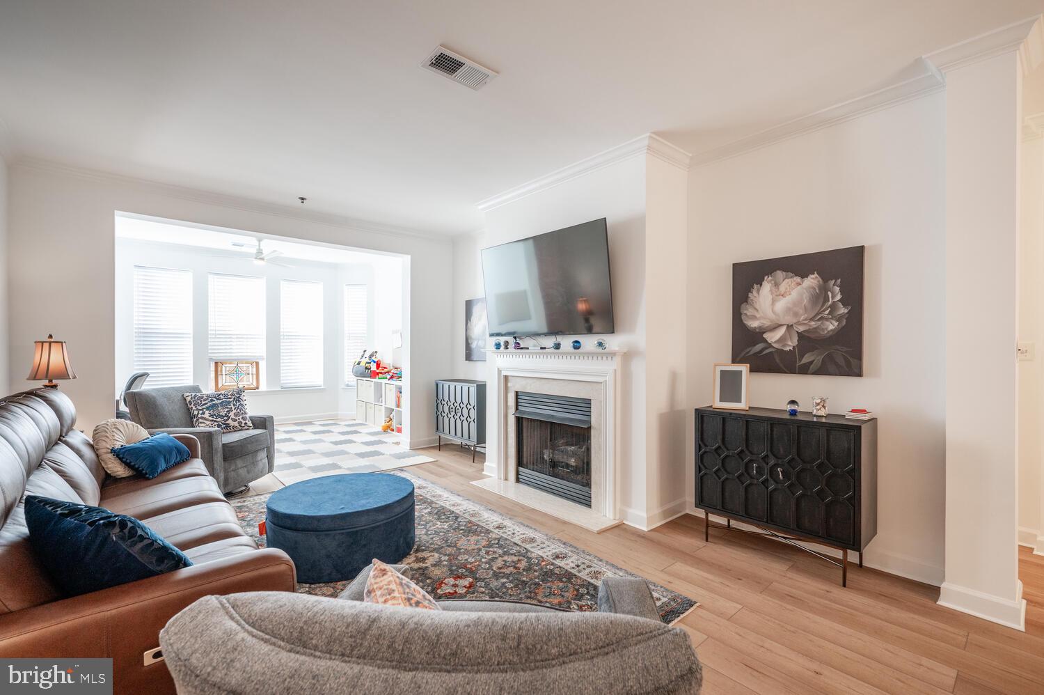 PROVIDENCE SQUARE - Residential