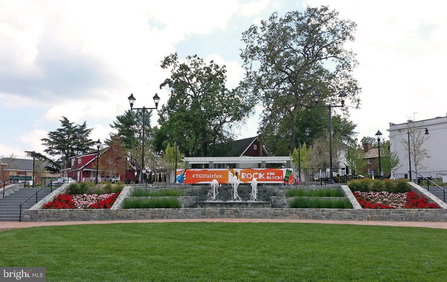 PROVIDENCE SQUARE - Residential