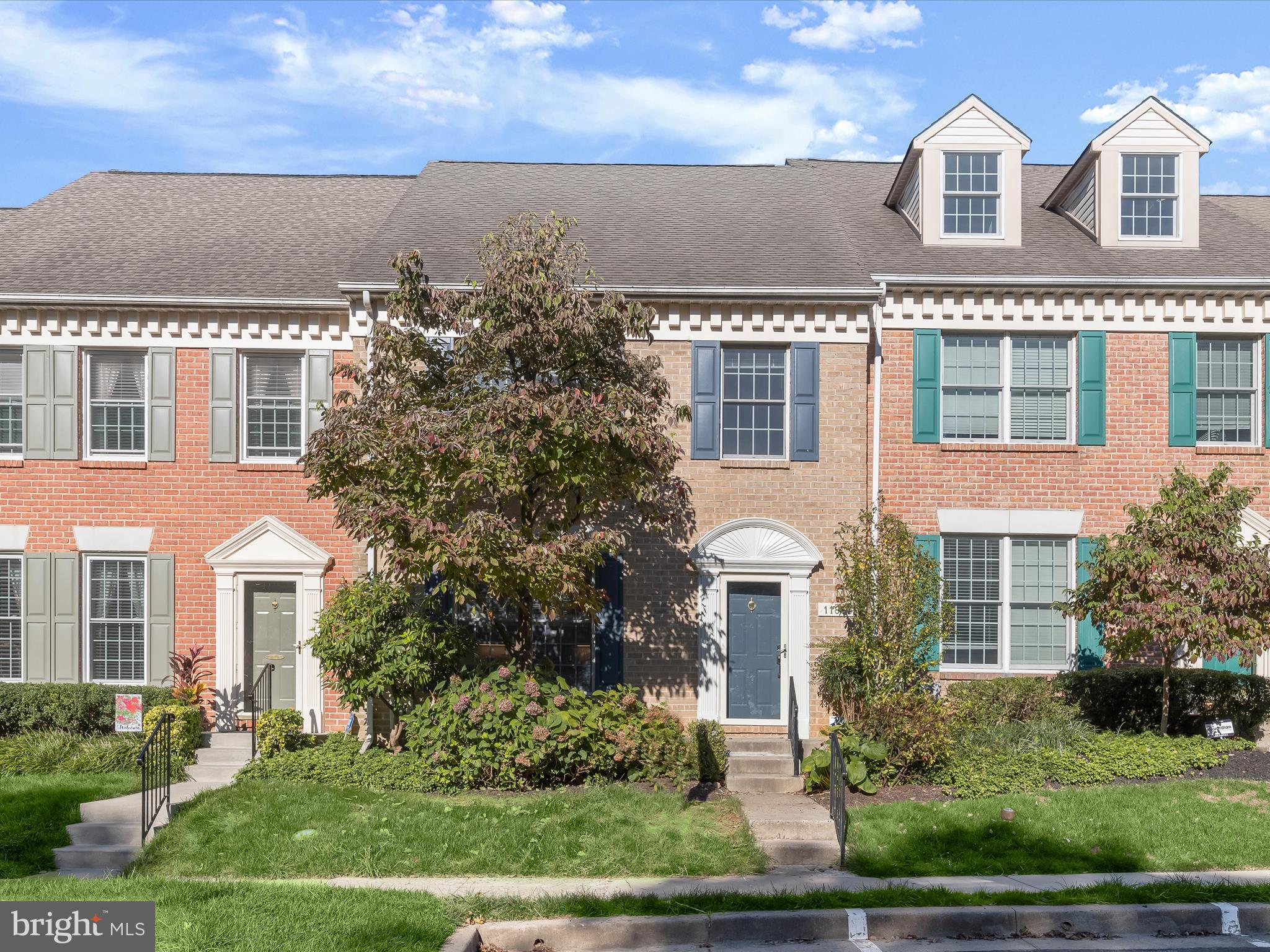 11817 SHERBOURNE DRIVE